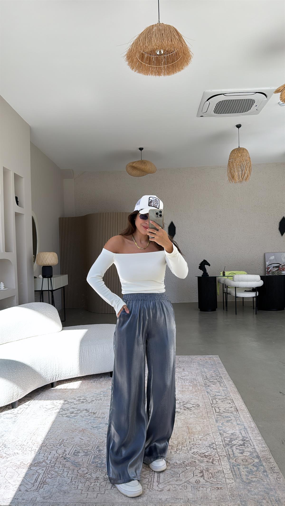 Antrasit Parlak Bol Paça Pantolon