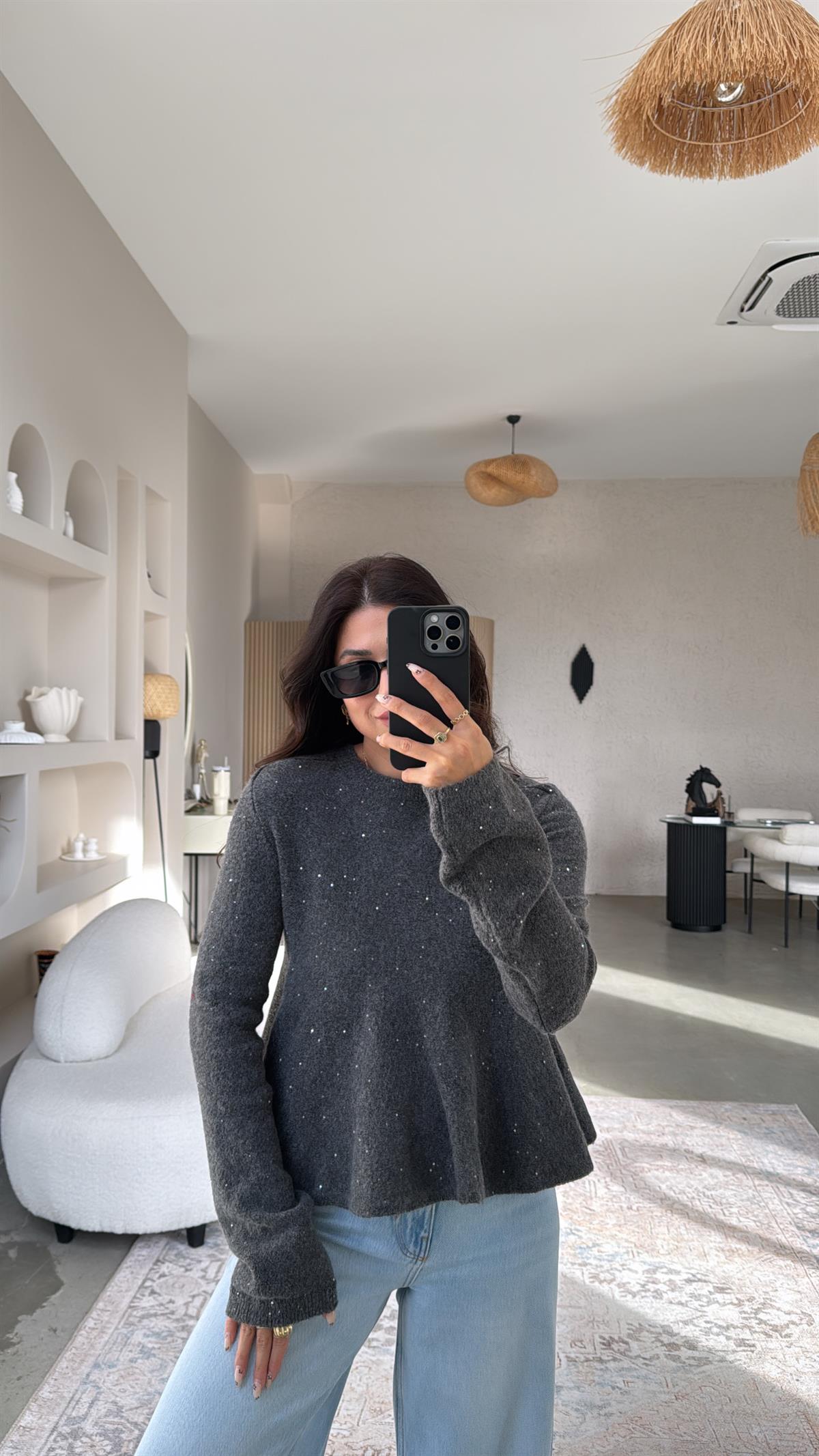 Antrasit Payetli Volanlı Yumoş Kazak