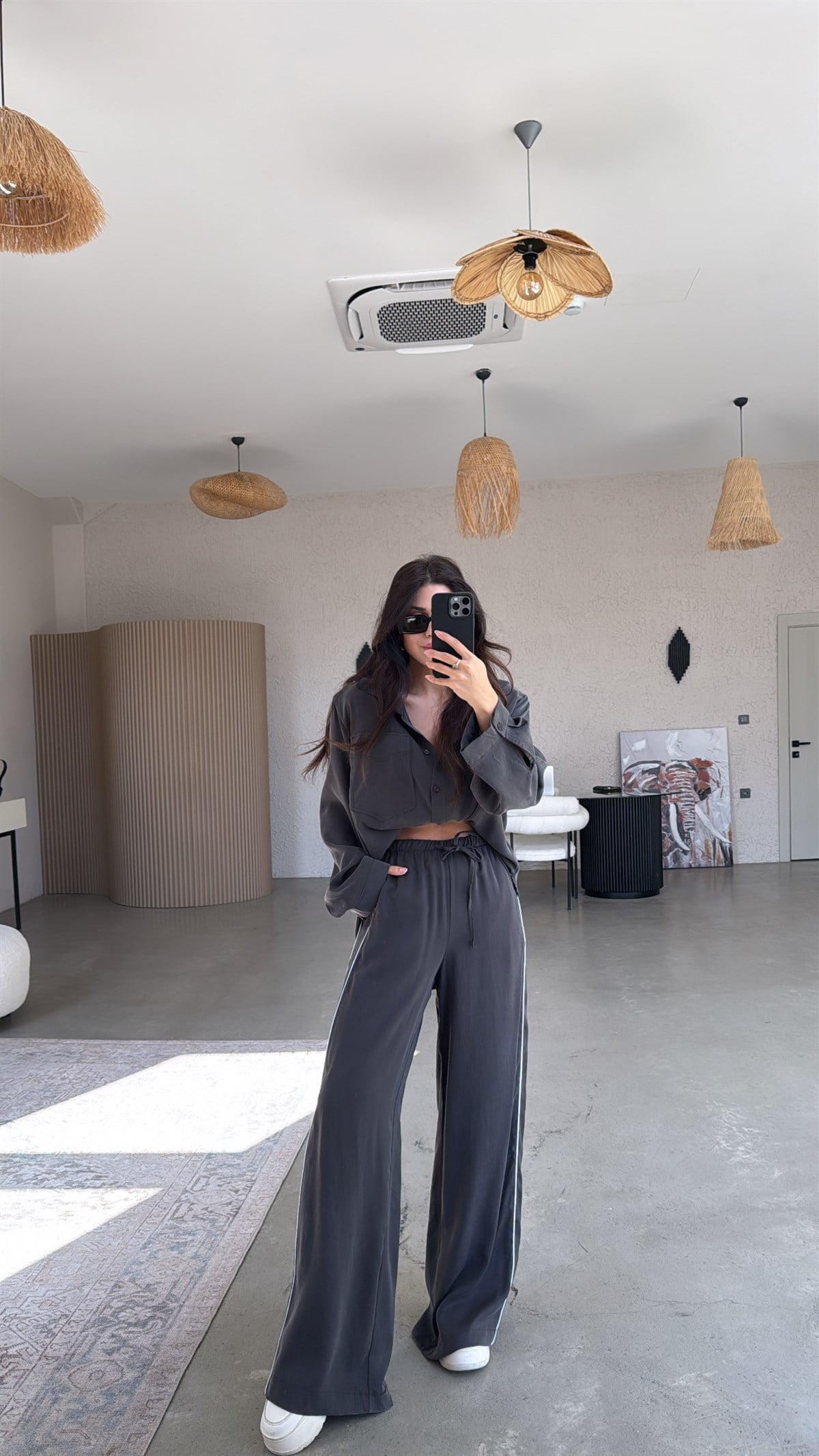 Antrasit Premium Şerit Detaylı İpek Dokulu Takım