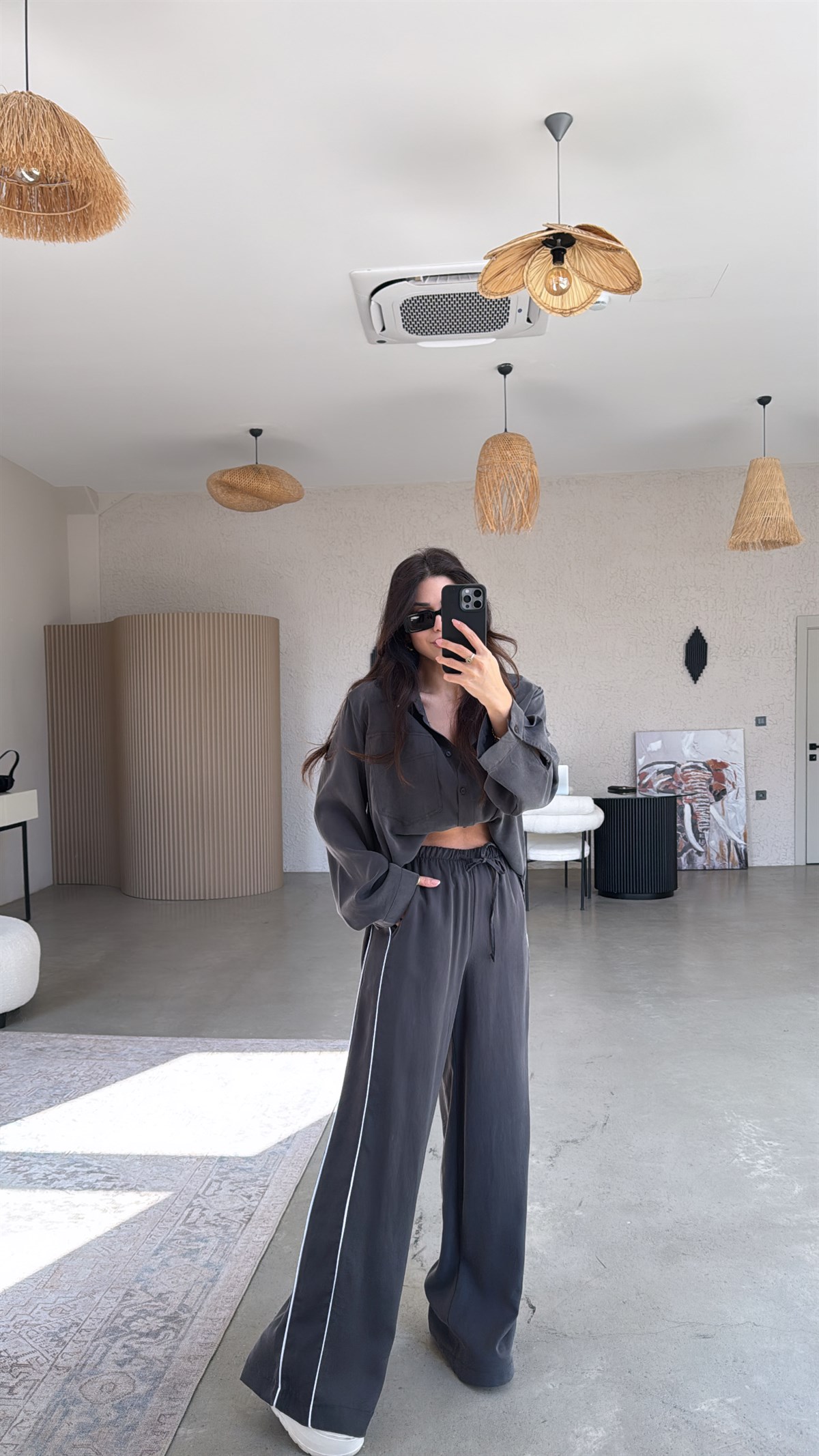 Antrasit Premium Şerit Detaylı İpek Dokulu Takım