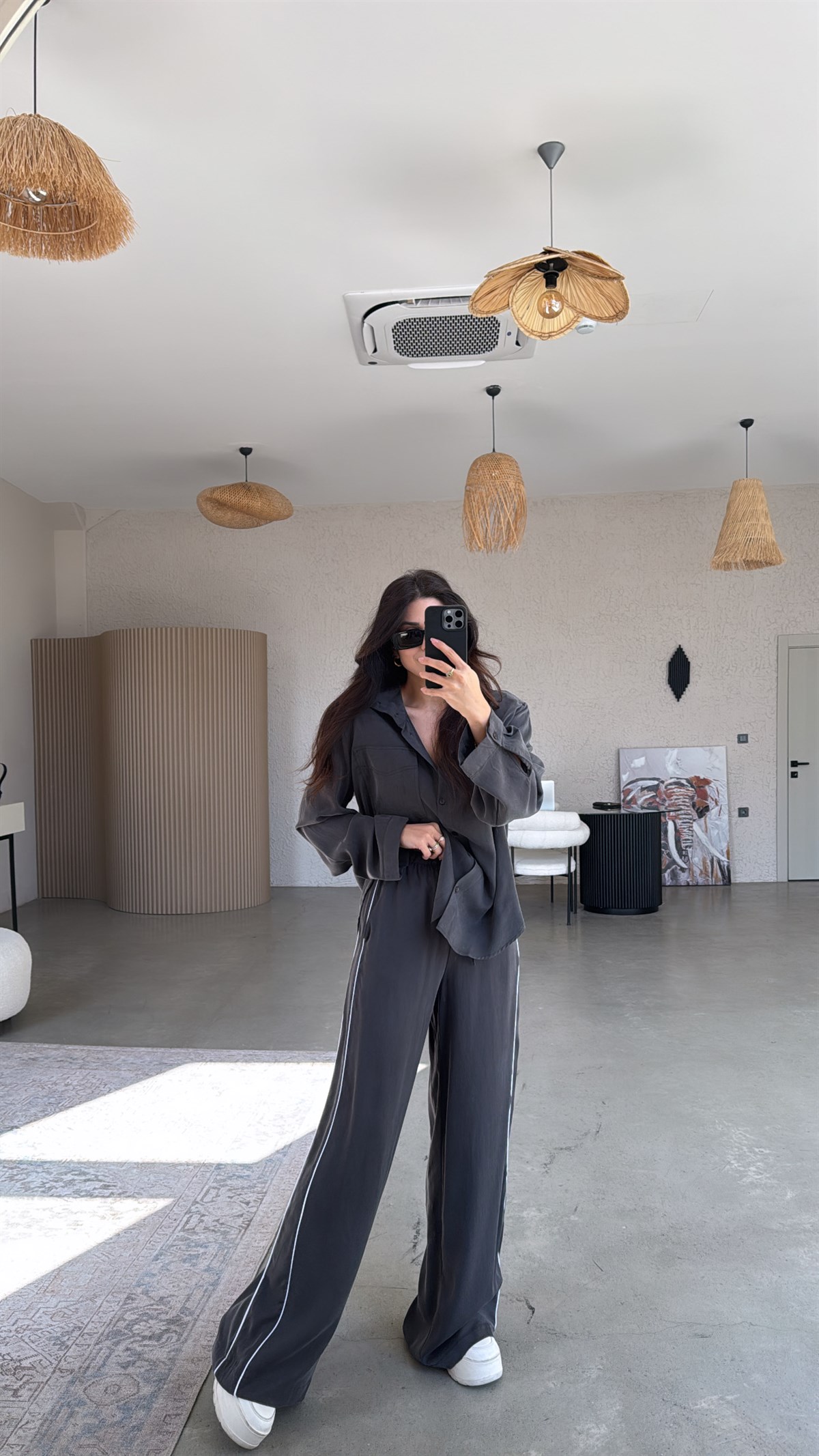 Antrasit Premium Şerit Detaylı İpek Dokulu Takım