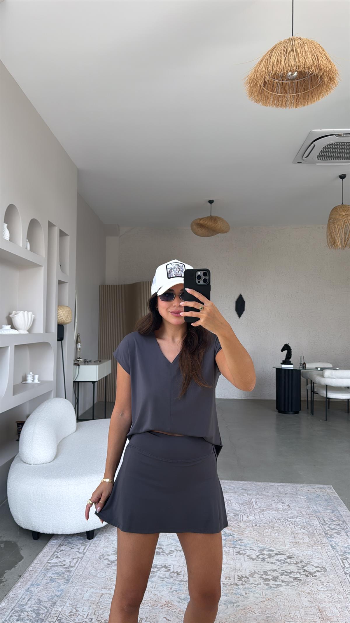 Antrasit Şort Etek Tshirt İthal Takım