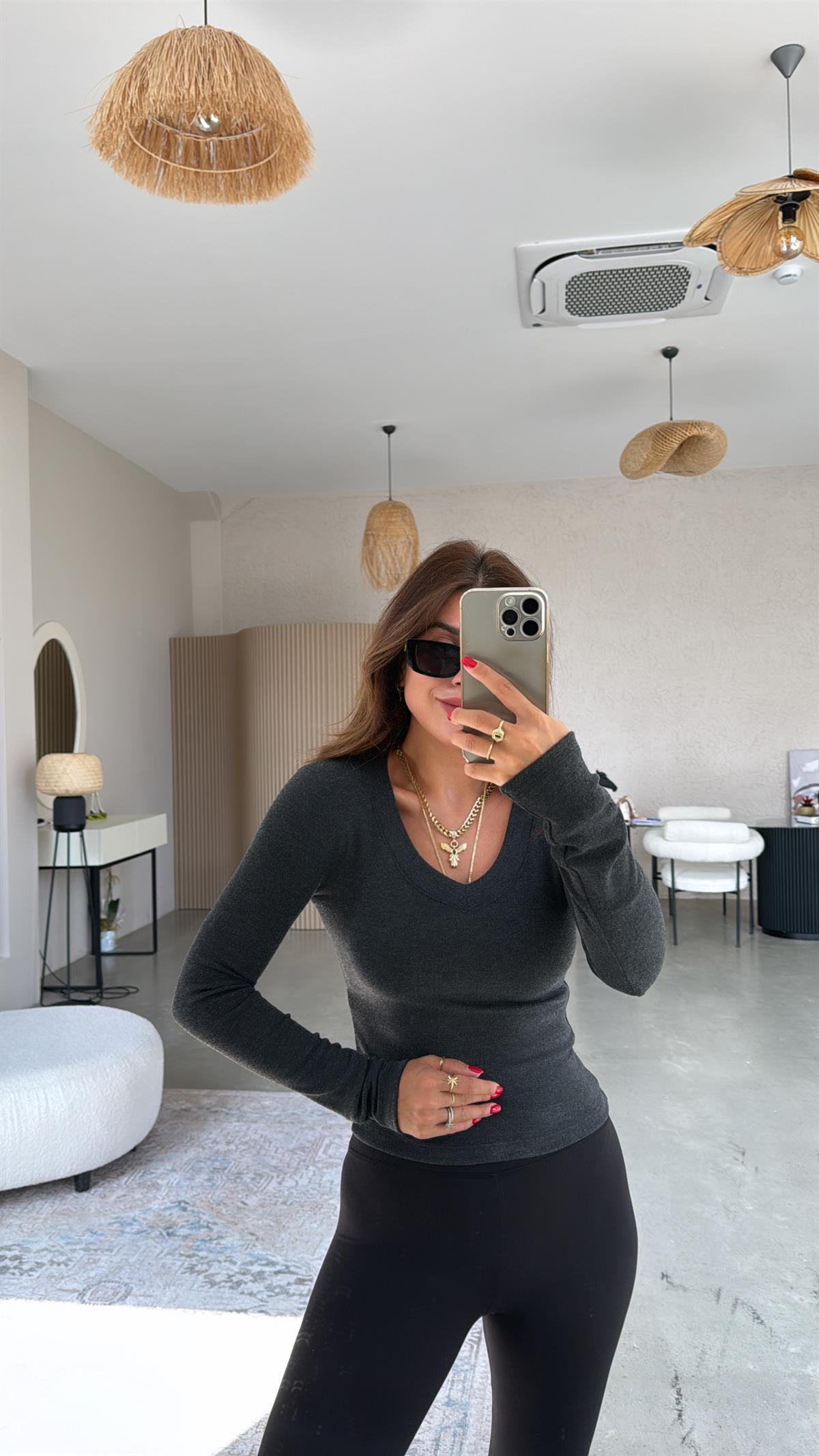 Antrasit V Yaka İthal Kumaş Body