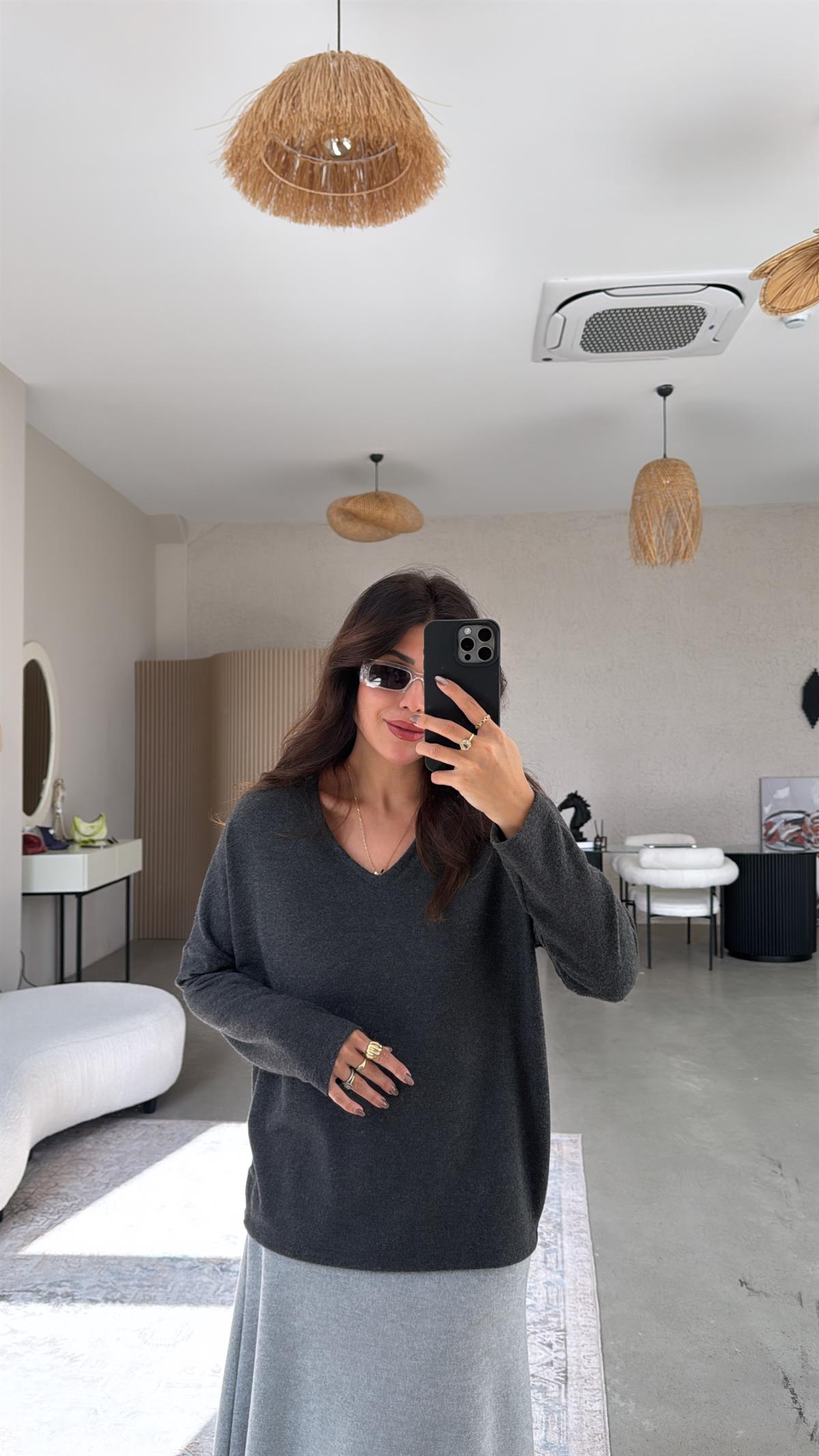 Antrasit V Yaka Yumoş Basic