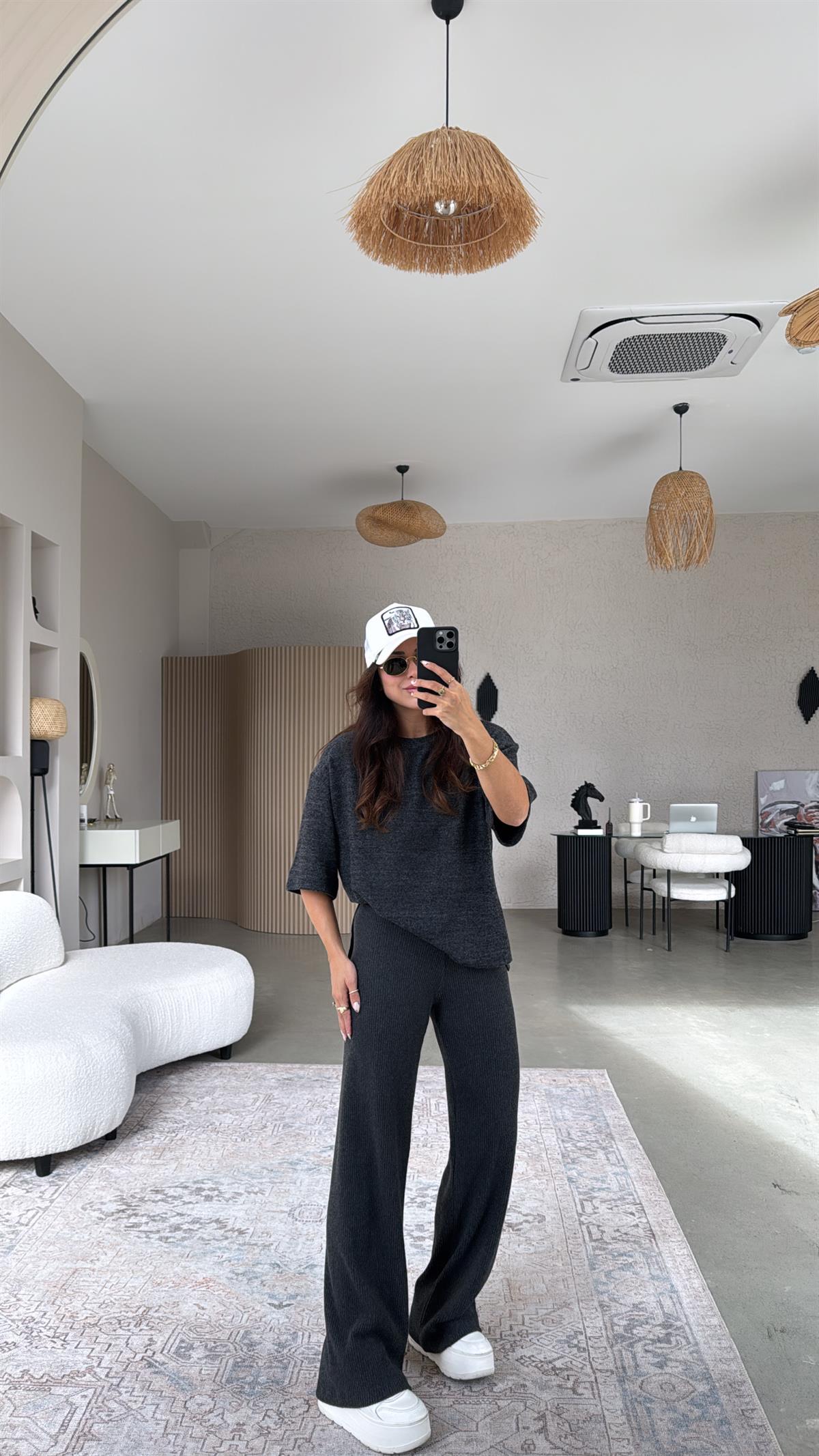 Antrasit Yumoş Alt Üst Takım