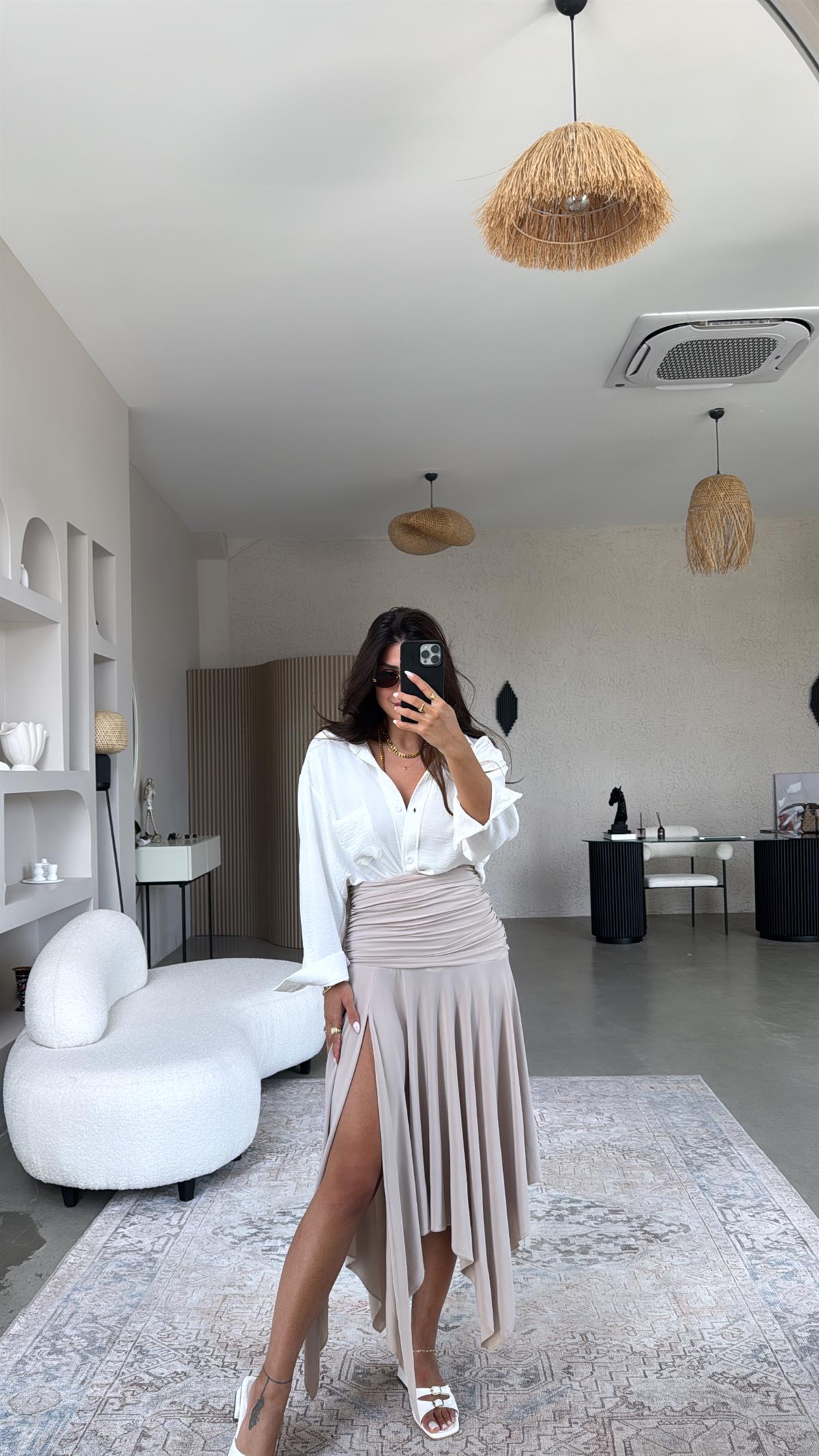 Bej Asimetrik Beli Korse Etkili Etek