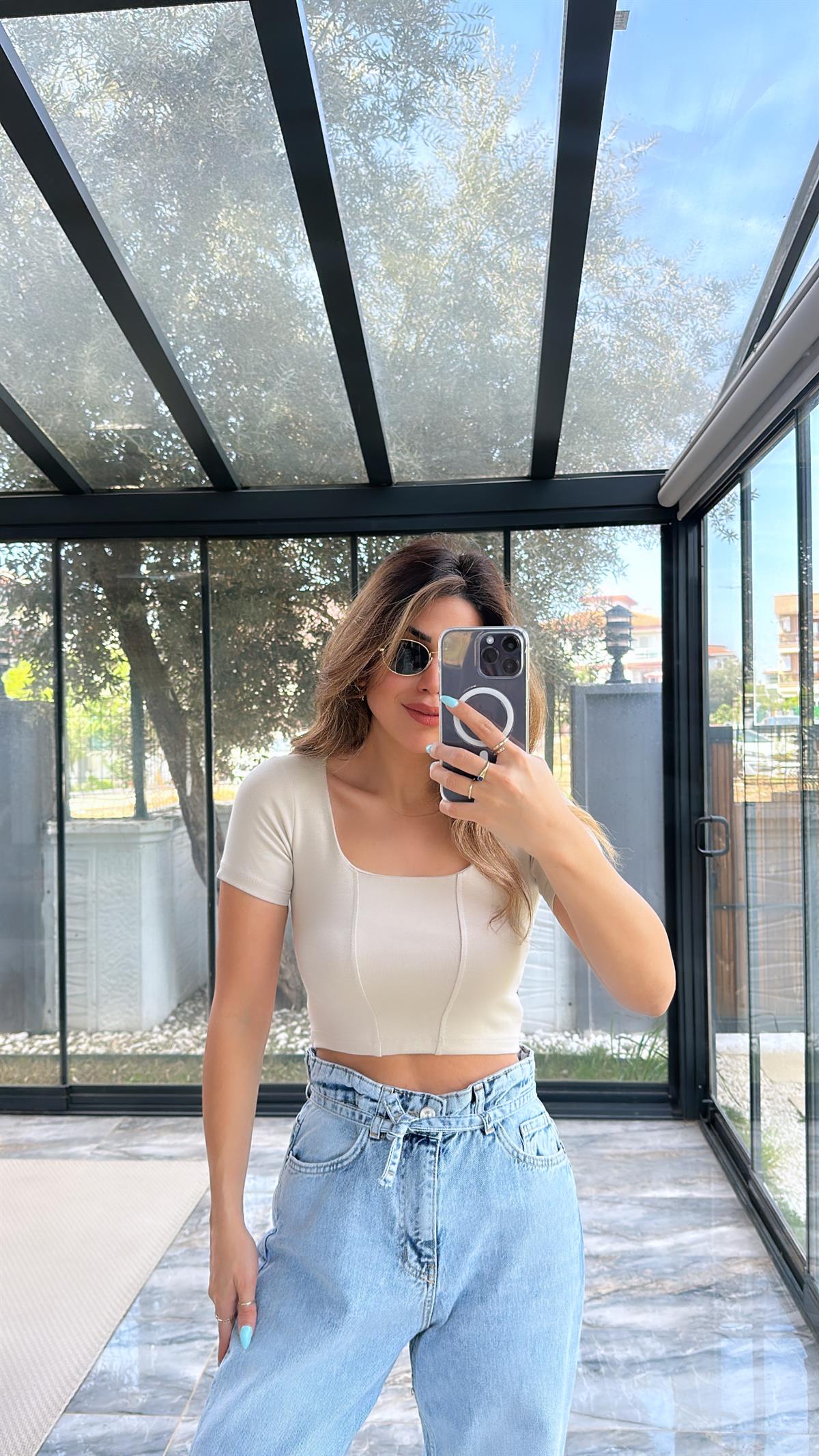 Bej Basic Dikişli Crop