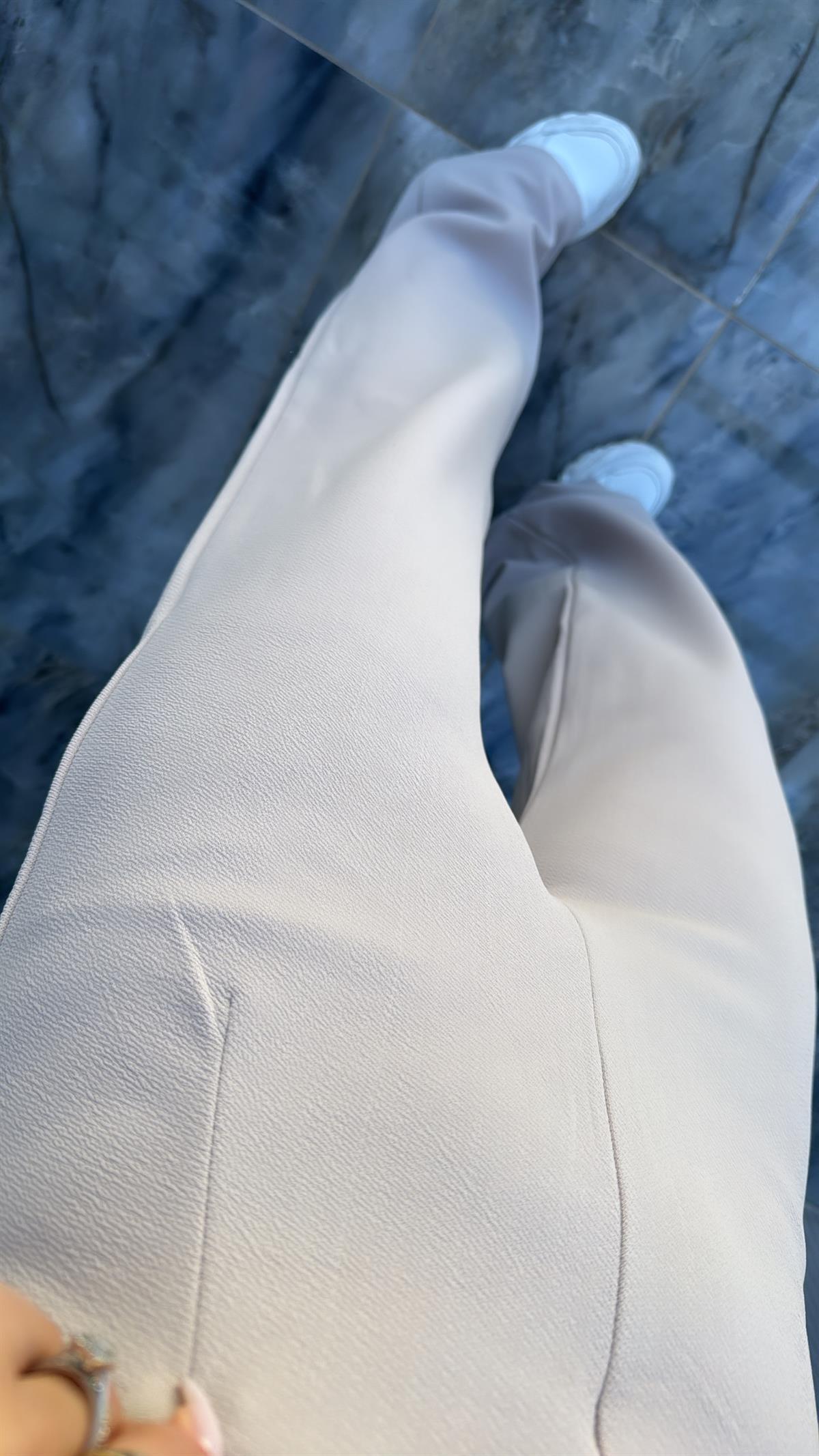 Bej Beli Gizli Lastik Kumaş Pantolon