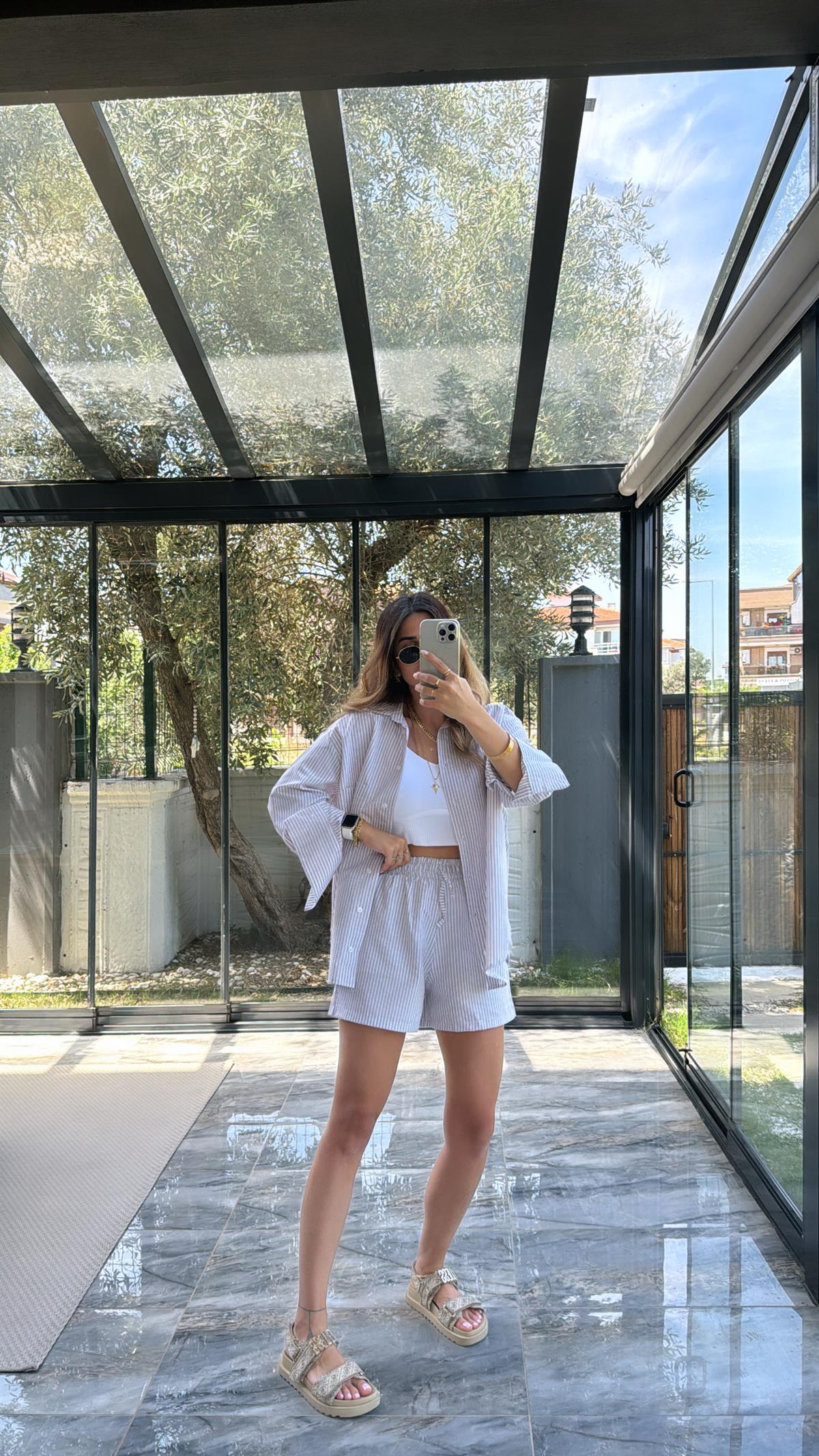 Bej Çizgili Poplin Şortlu Takım