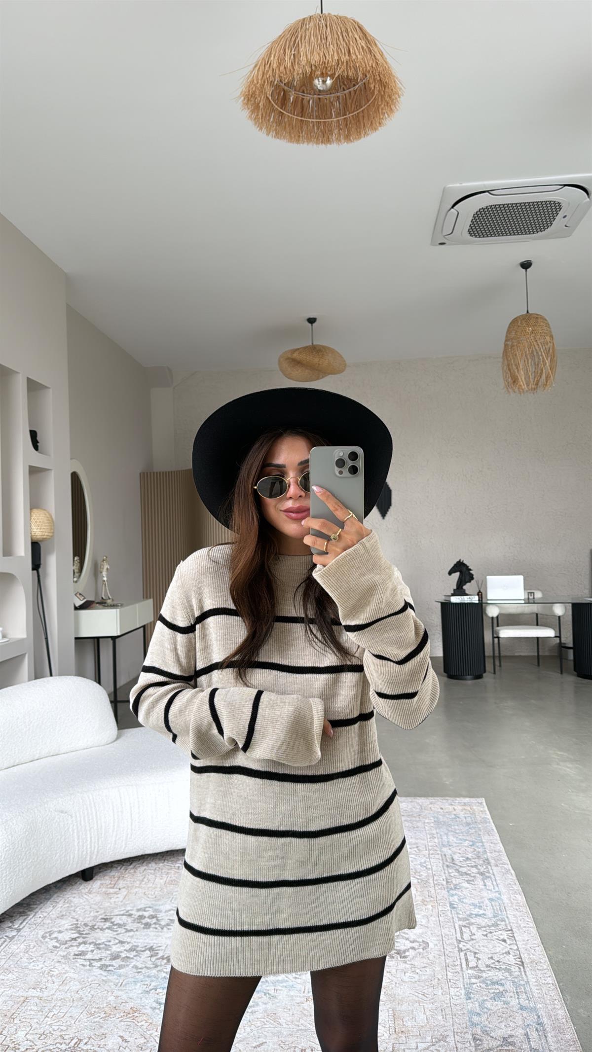 Bej Çizgili Triko Tunik