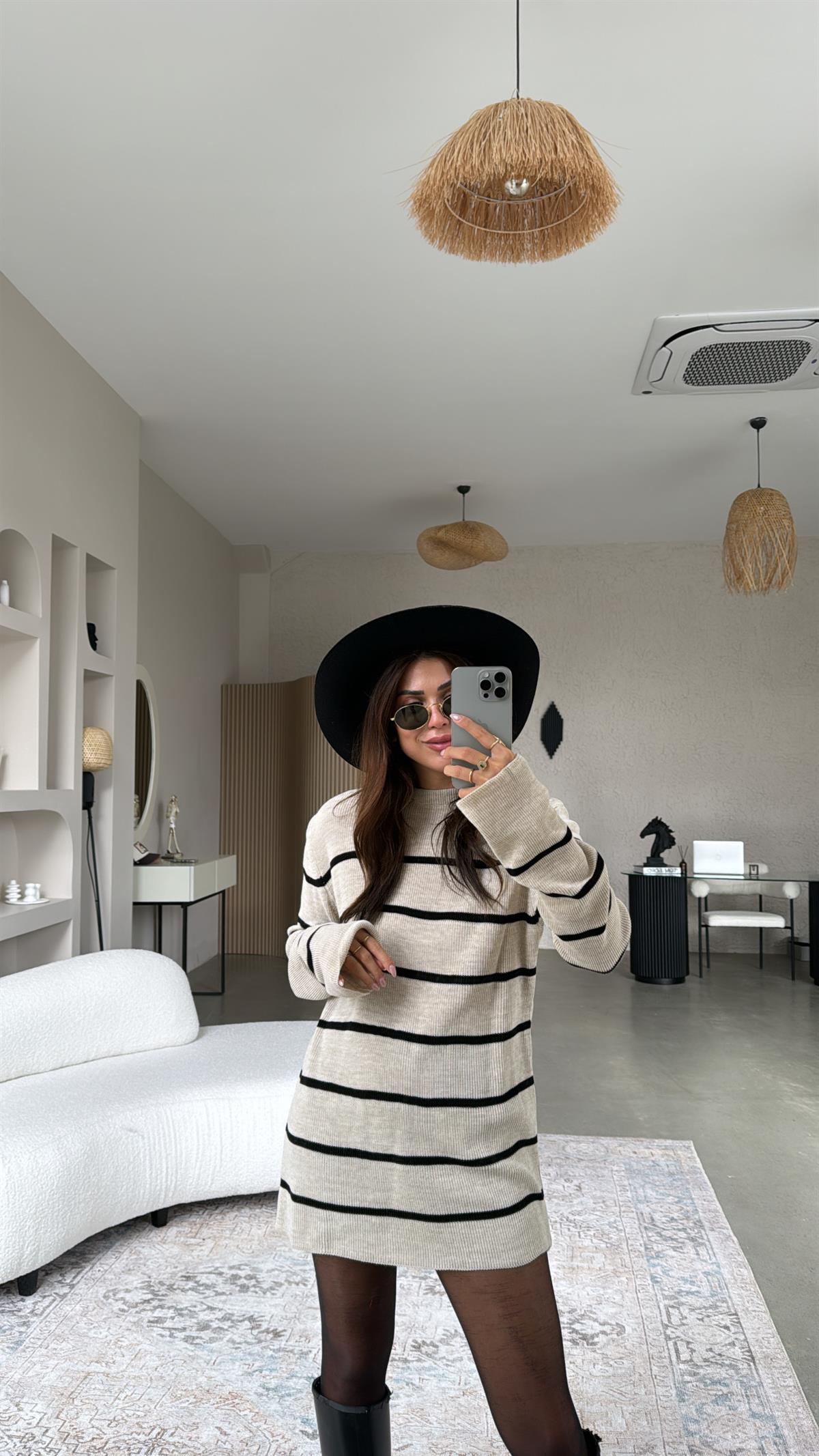 Bej Çizgili Triko Tunik