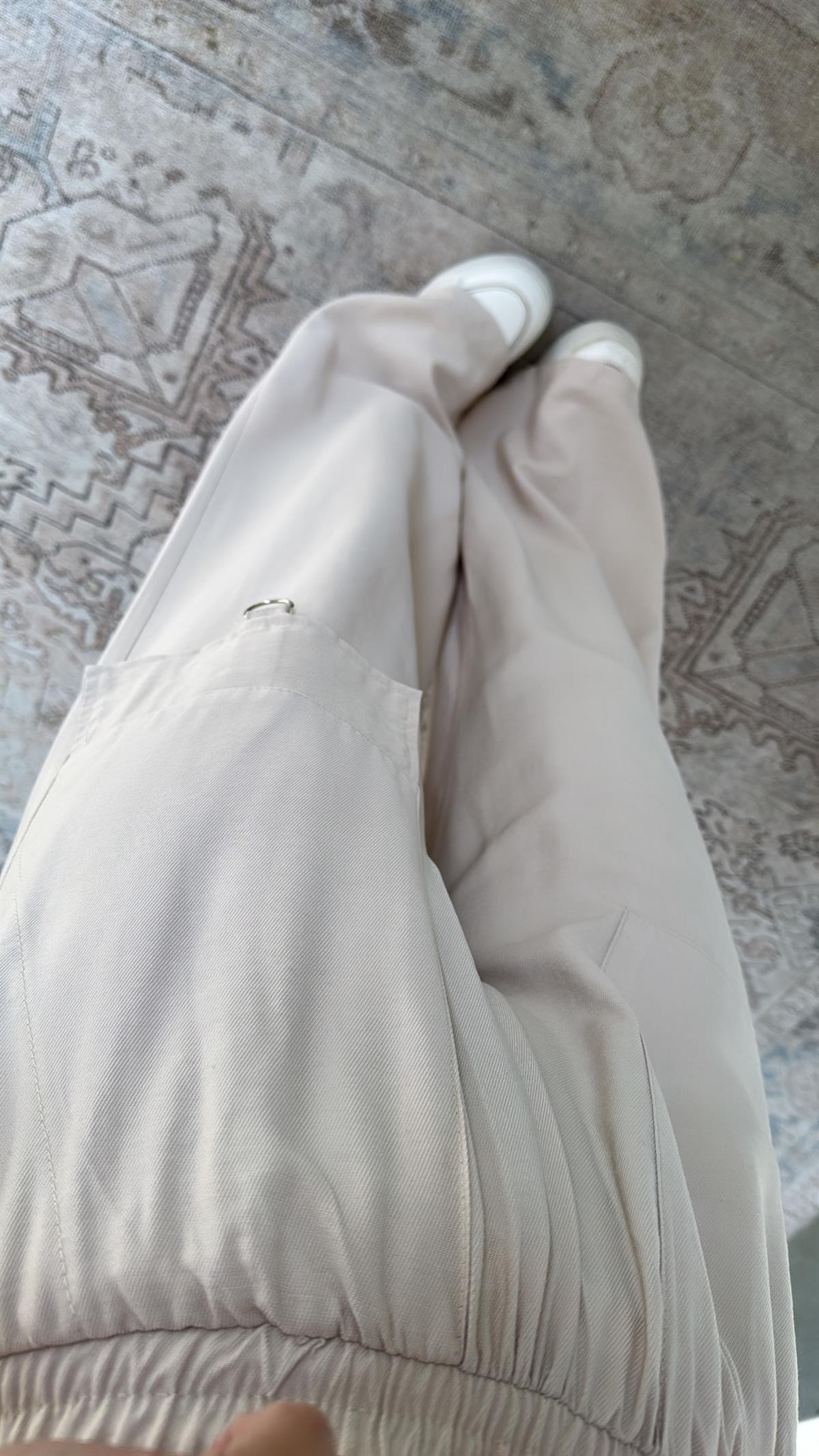 Bej Halka Aksesuarlı Tensel Pantolon