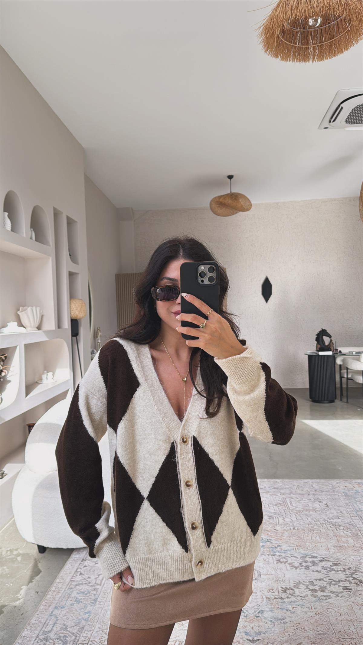 Bej Kahve Geometrik Desenli Yumoş Hırka