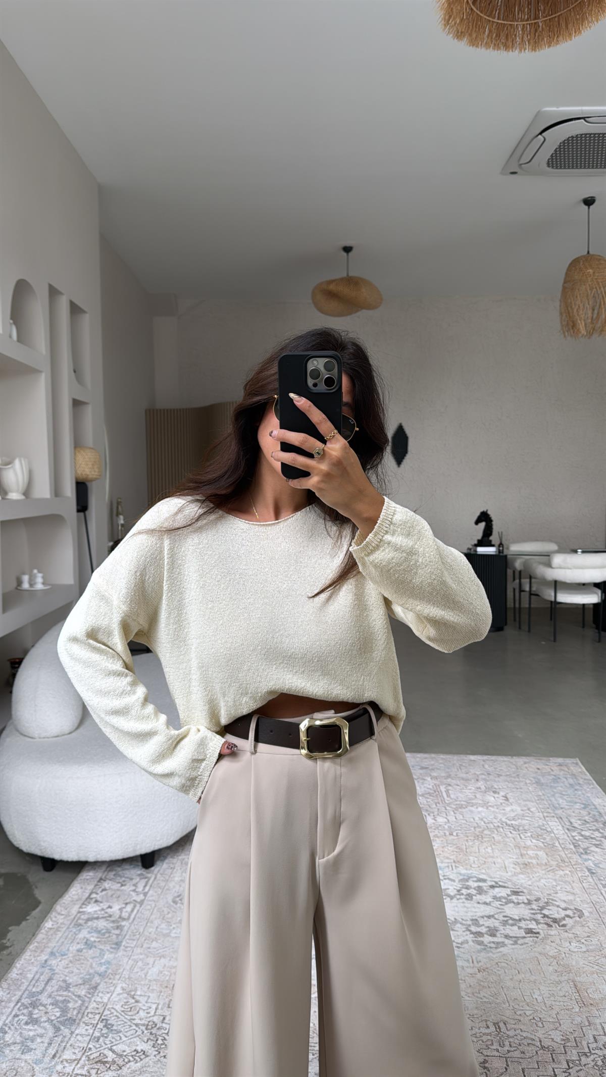 Bej Kemerli Bol Kumaş Pantolon