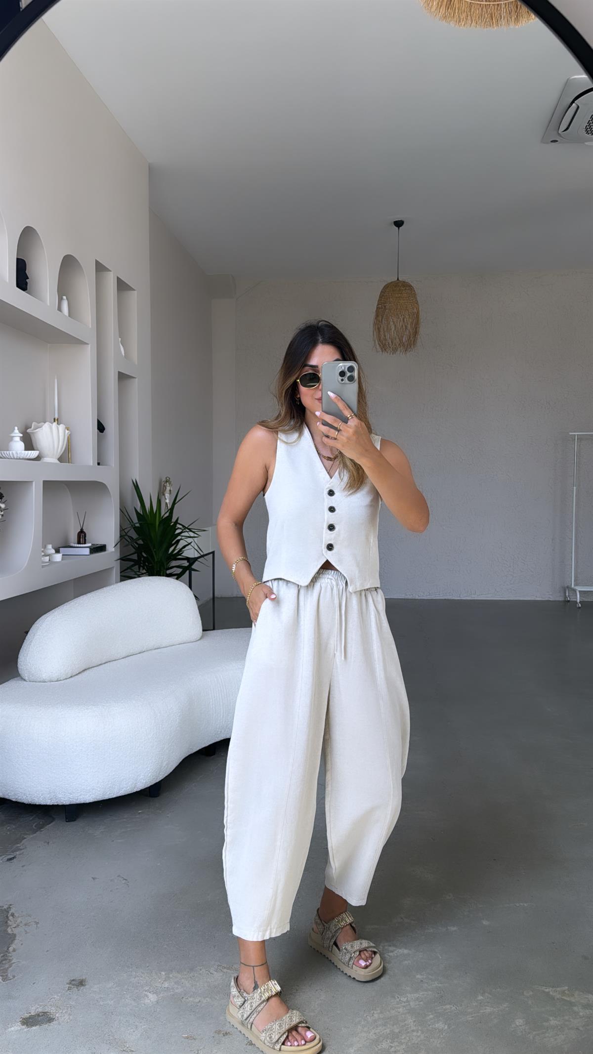 Bej Keten Yelekli Takım