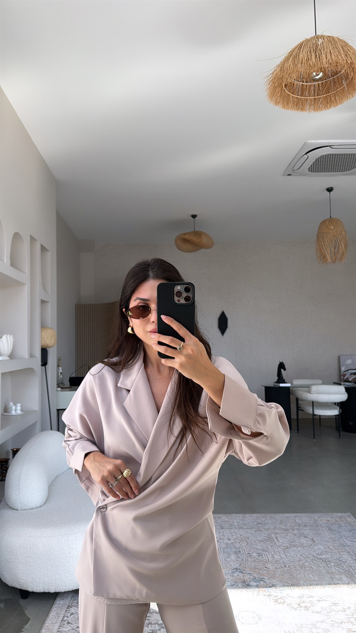 Bej Kruvaze Ceketli Dökümlü Paça Detaylı Massi Takım