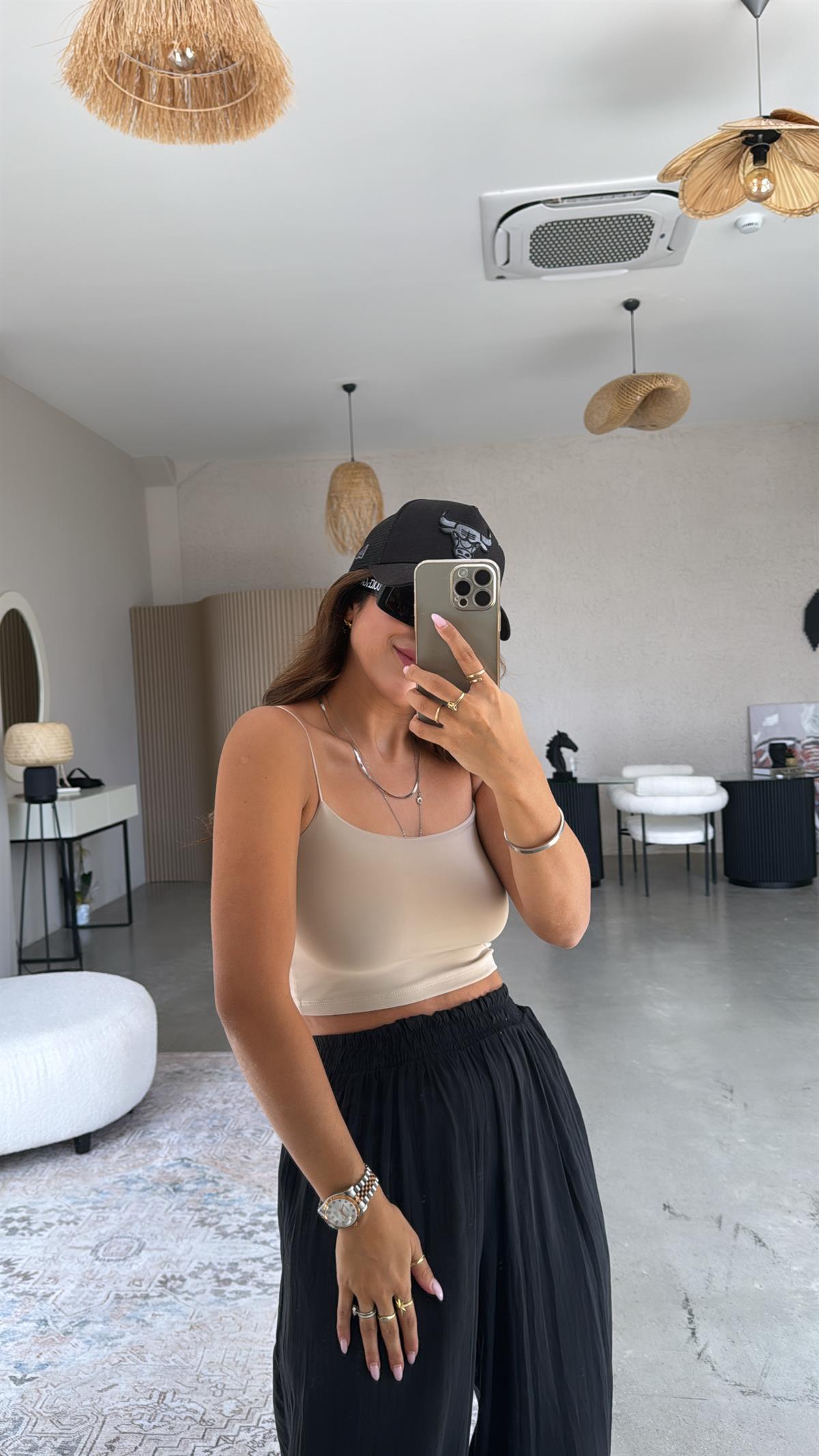 Bej Lastik Askı Crop