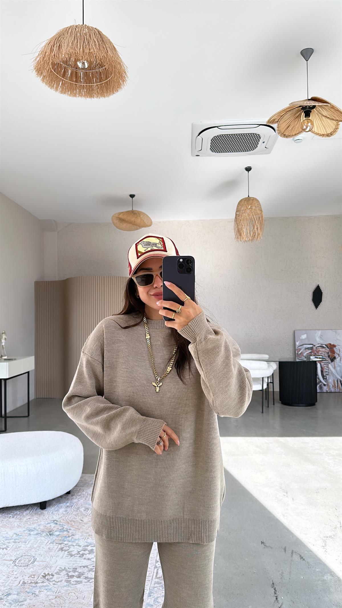 Bej Massi Triko Takım