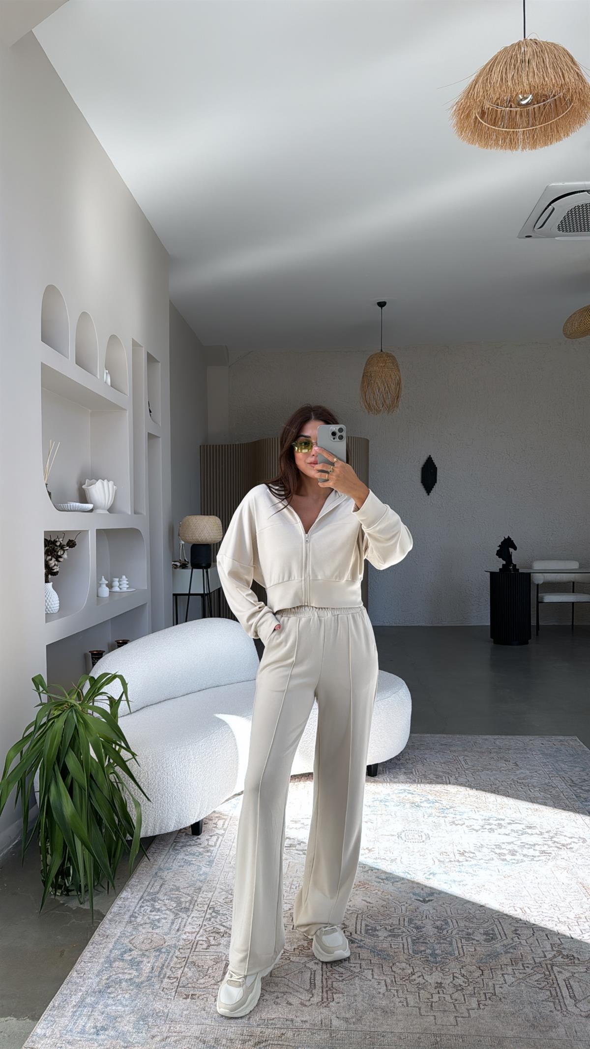 Bej Modal Fermuarlı Ceketli Takım