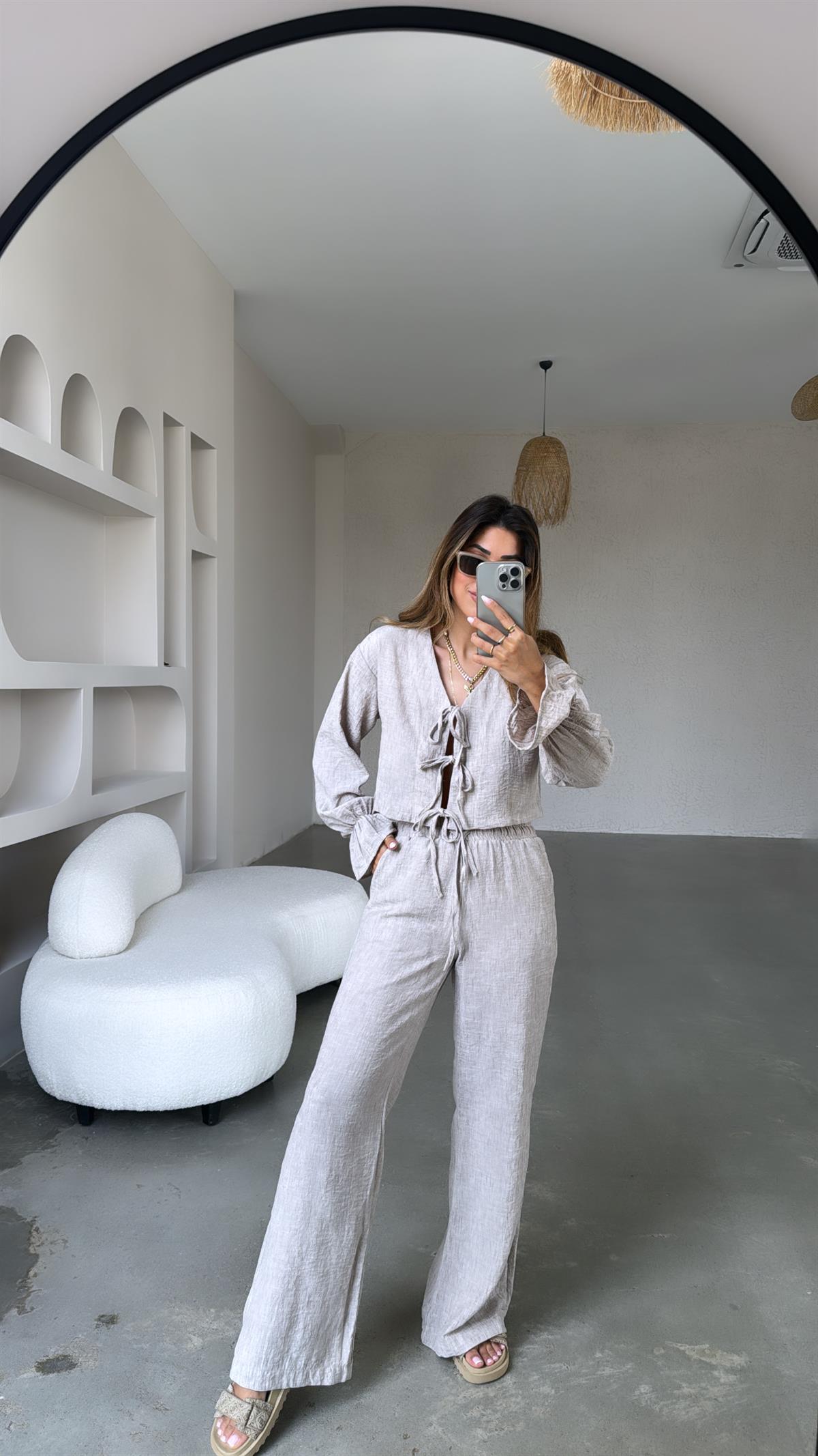 Bej Önden Bağlamalı Keten Takım