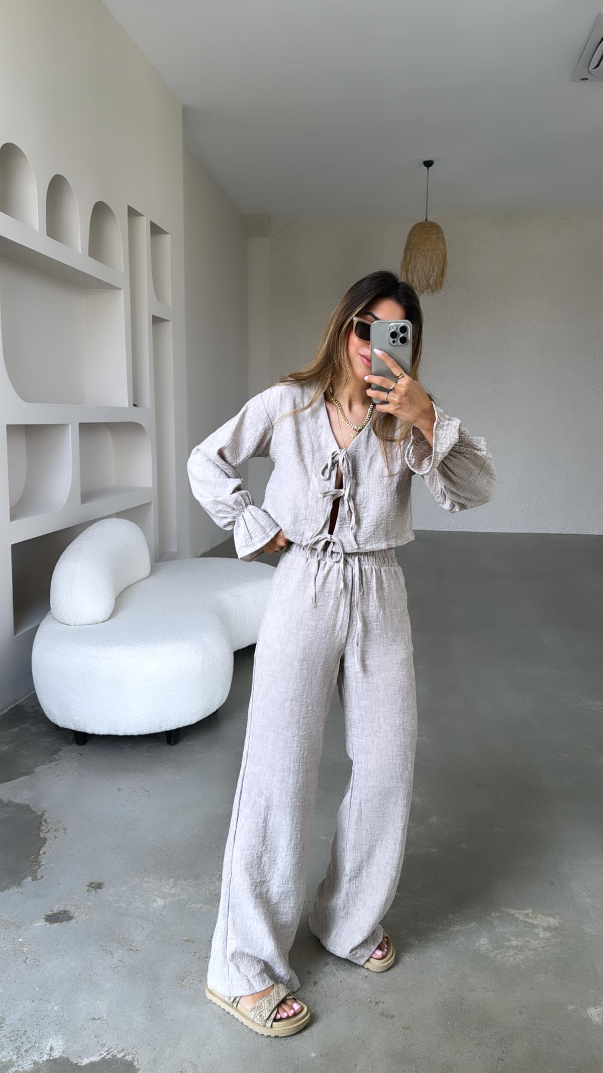 Bej Önden Bağlamalı Keten Takım