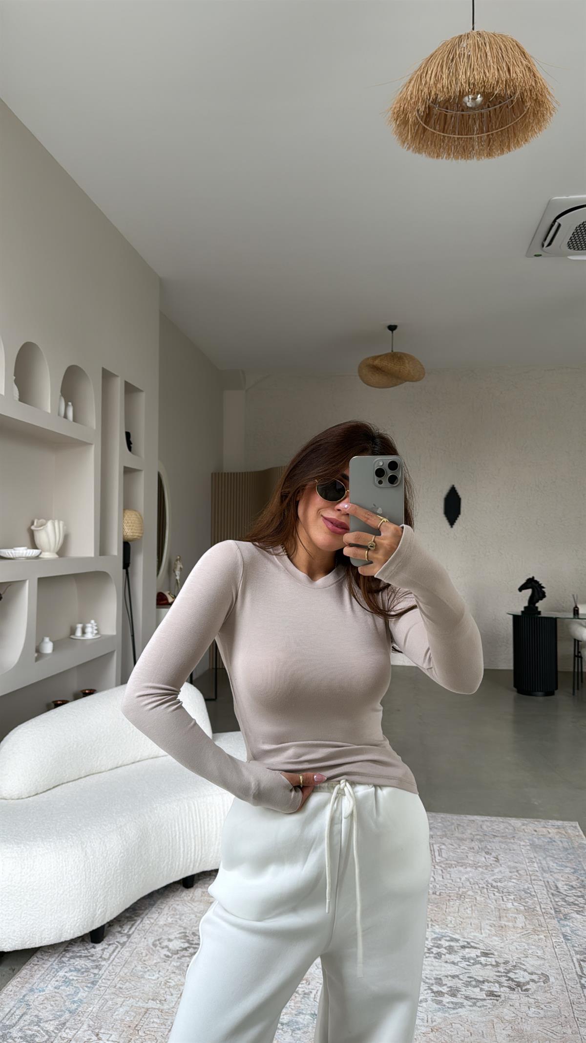 Bej Parmak Geçme Oys Kumaş Body