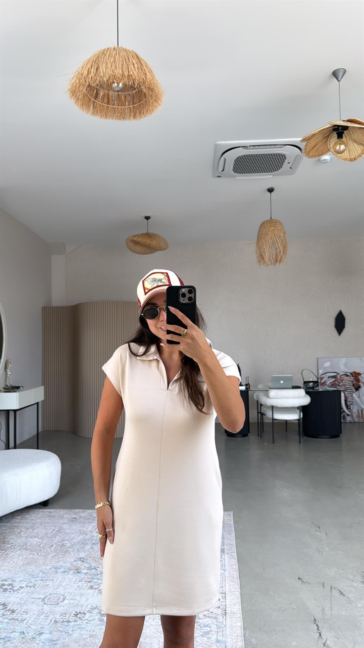 Bej Polo Yaka Çımalı Elbise