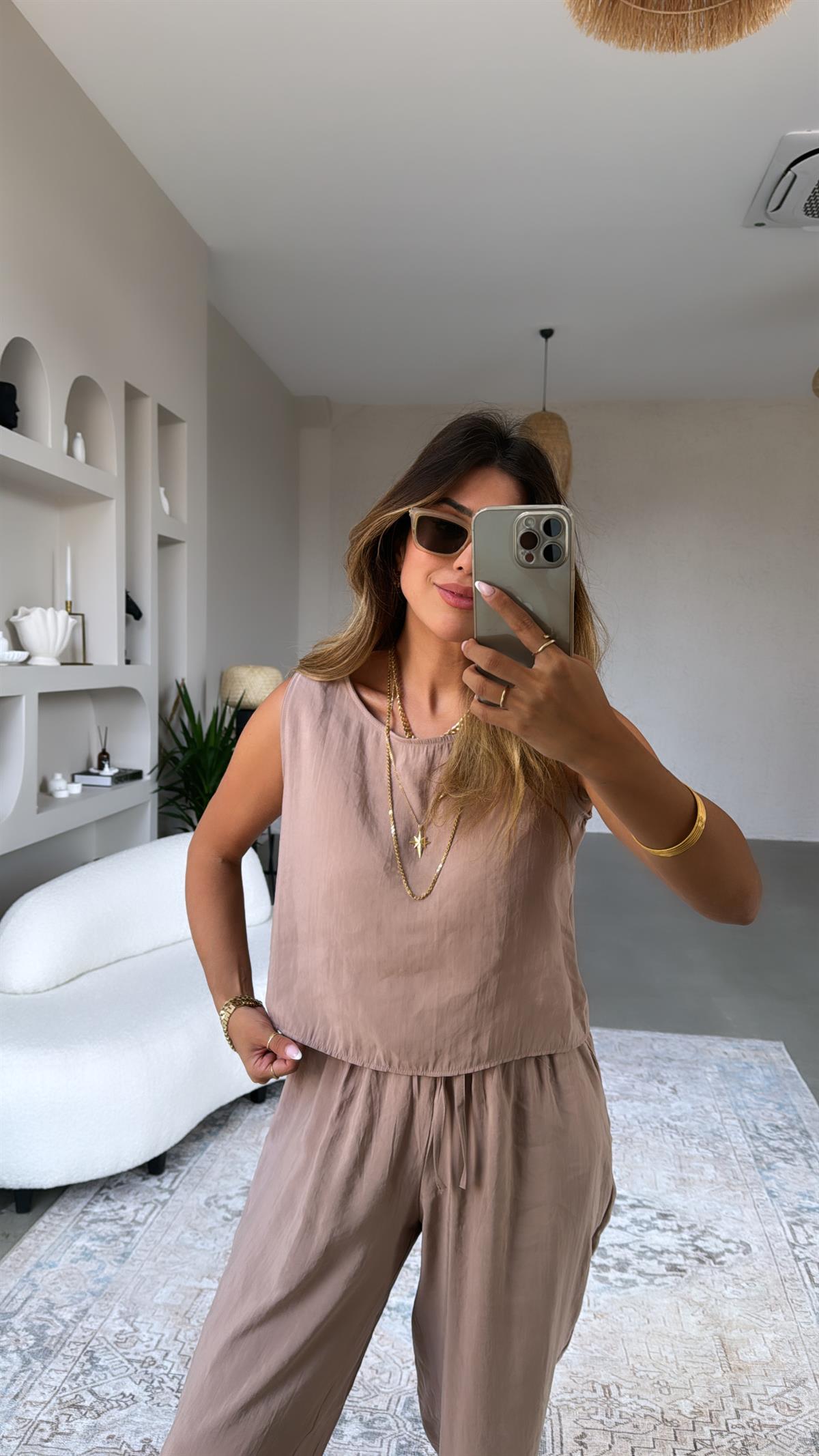 Bej Dökümlü Tiril Kumaş Takım