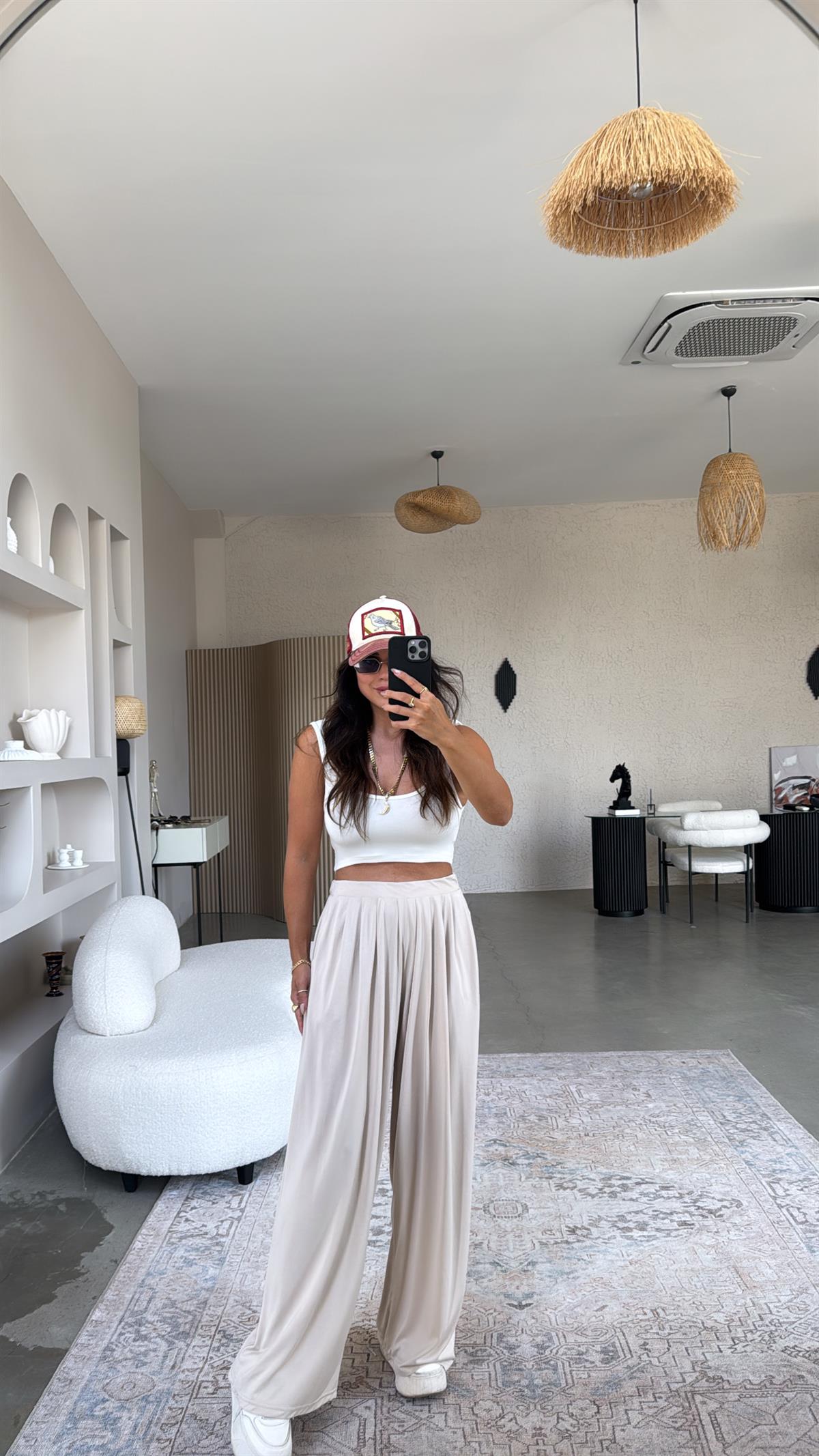 Bej Üretim Pileli Bol Paça Eşofman