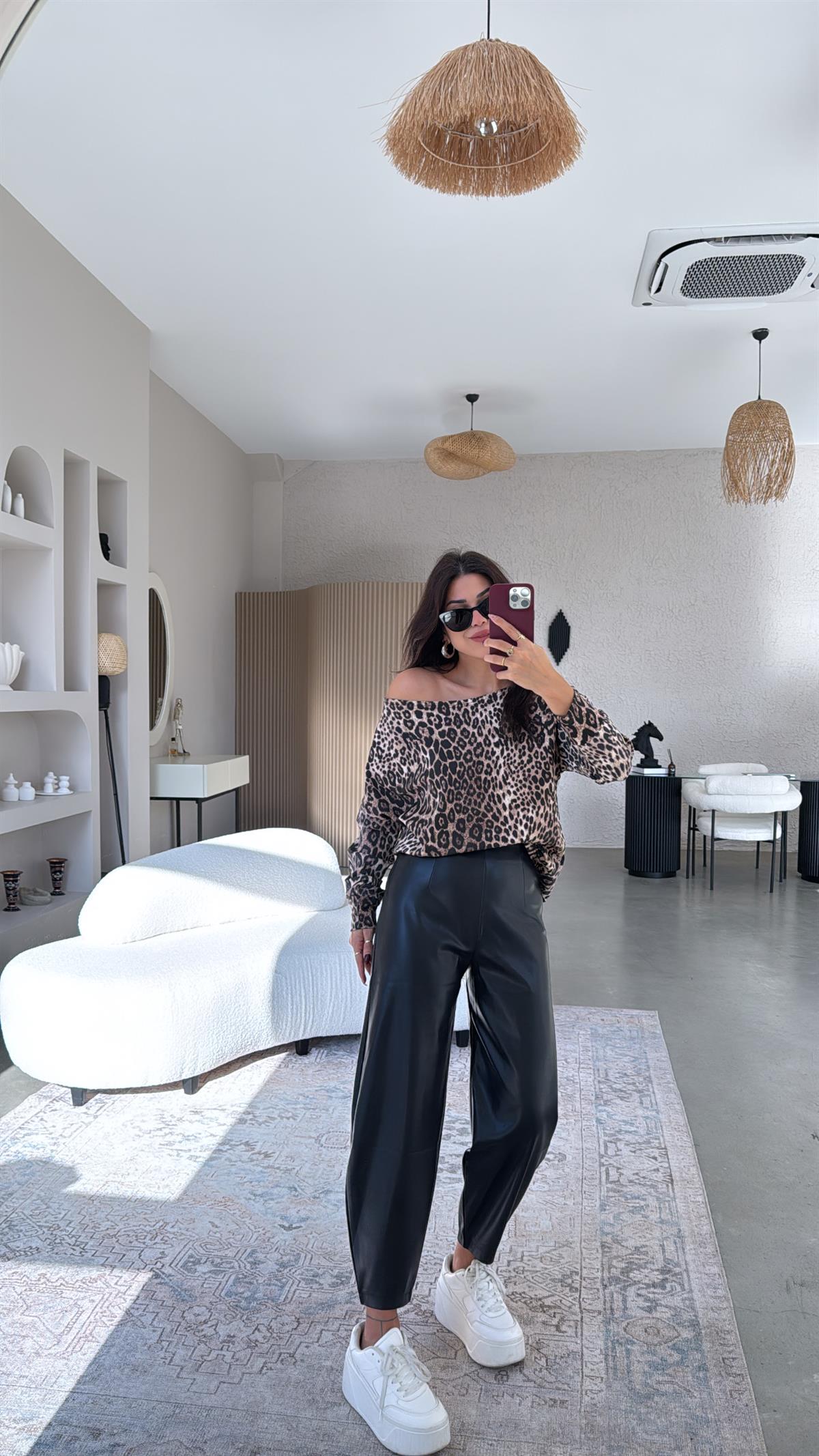 Beli Lastikli Deri Havuç Pantolon