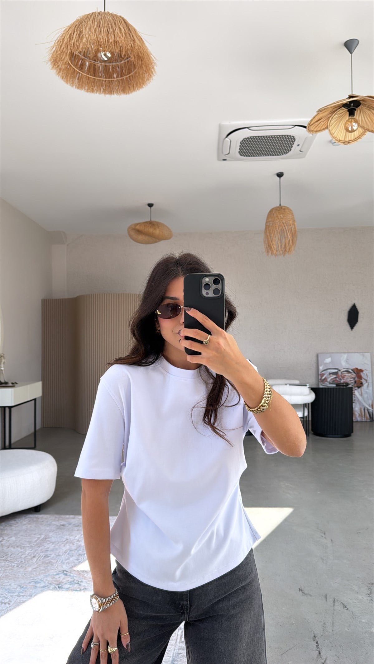 Beyaz Arkası Yırtmaç Detaylı Tok Doku Pamuk Basic