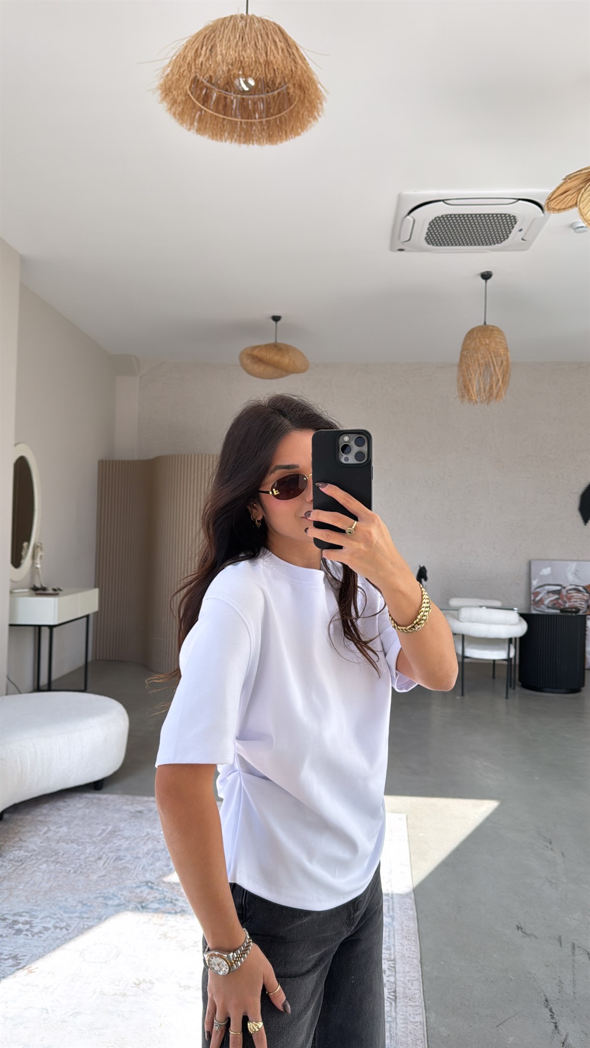 Beyaz Arkası Yırtmaç Detaylı Tok Doku Pamuk Basic