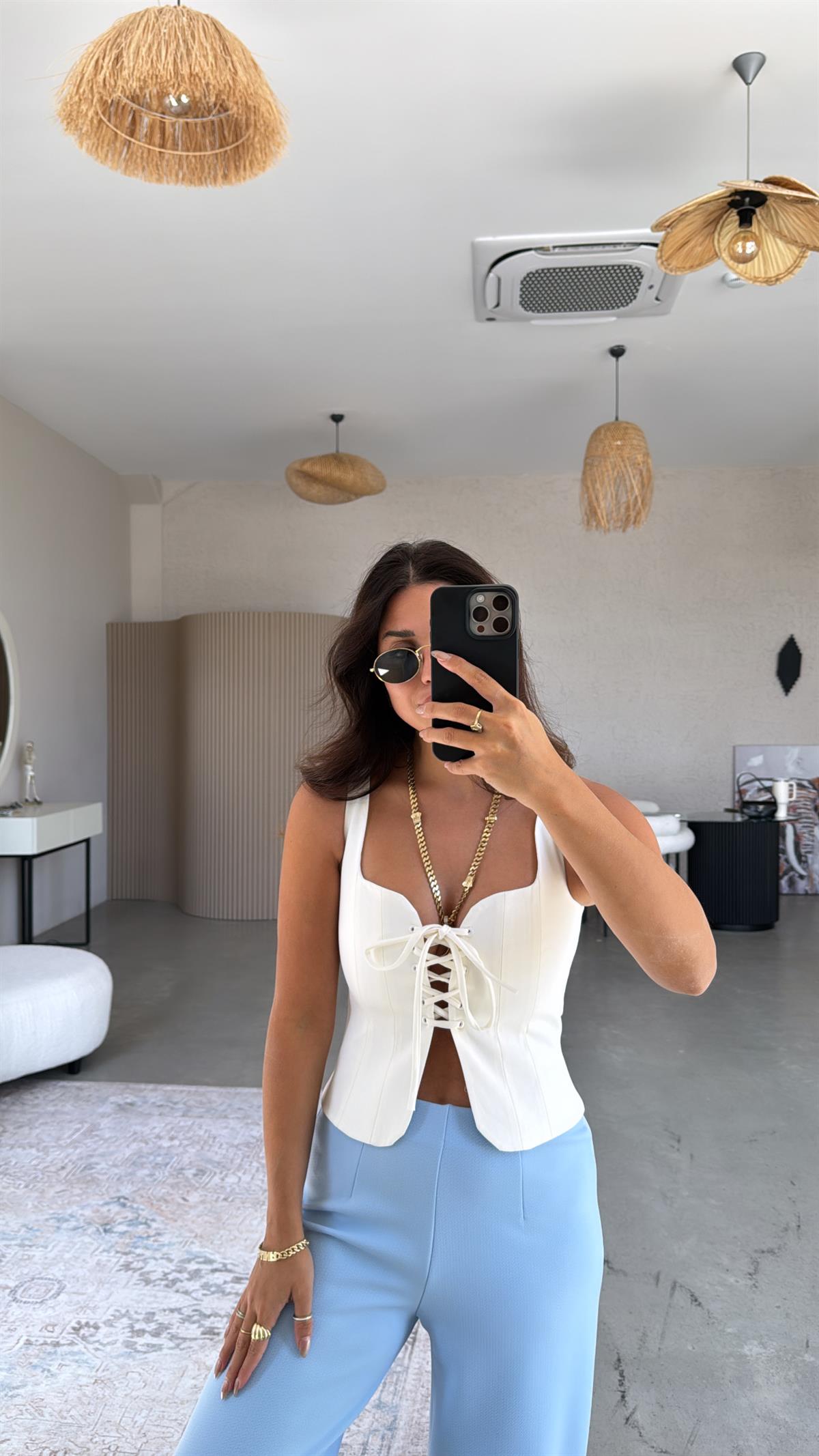 Beyaz Bağlamalı Premium Büstiyer