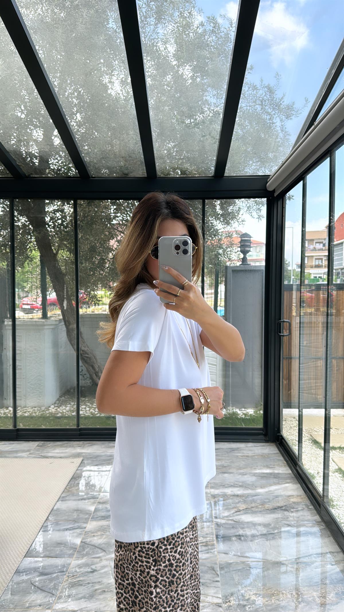 Beyaz Bisiklet Yaka Basic Tshirt