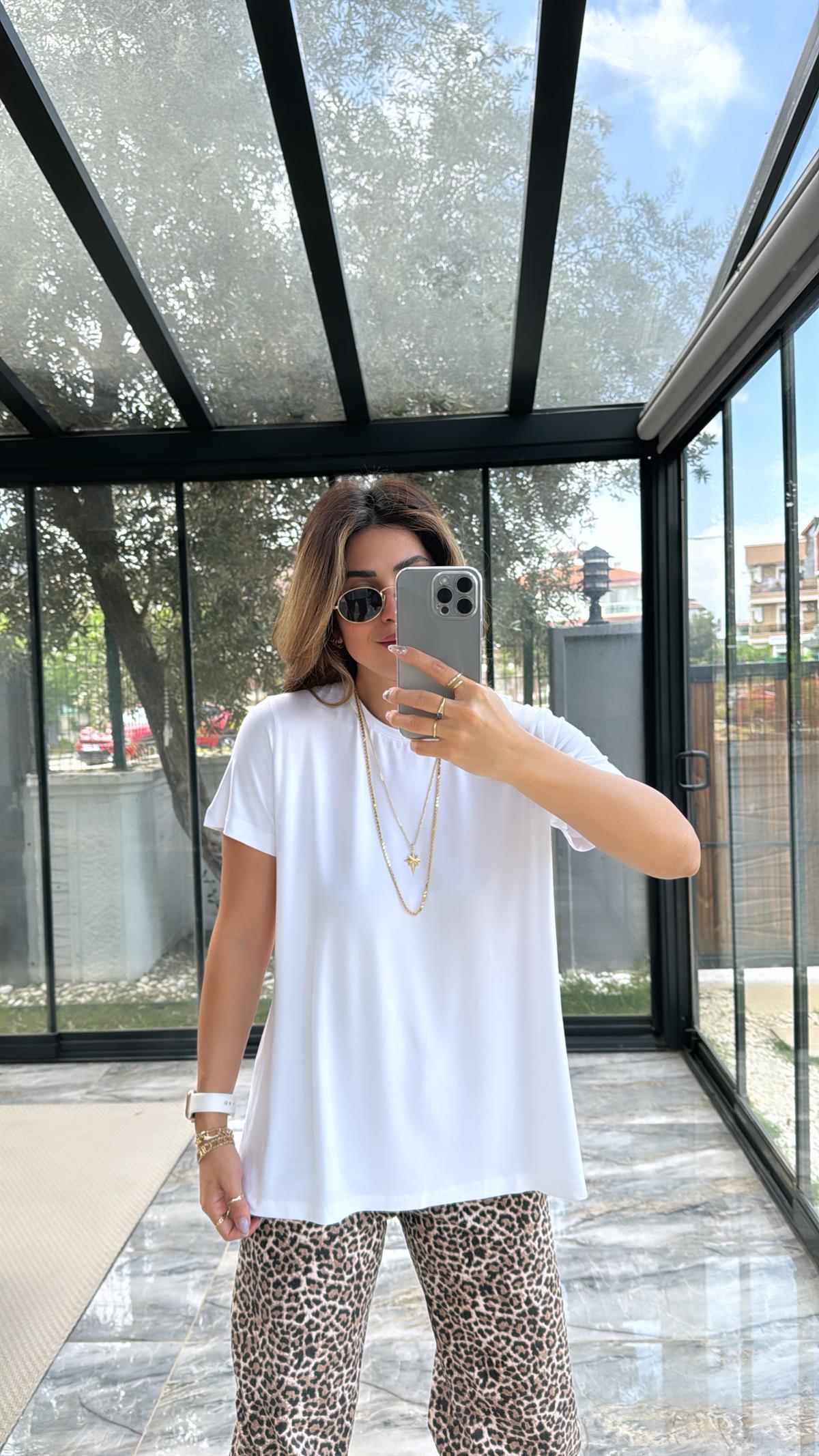 Beyaz Bisiklet Yaka Basic Tshirt