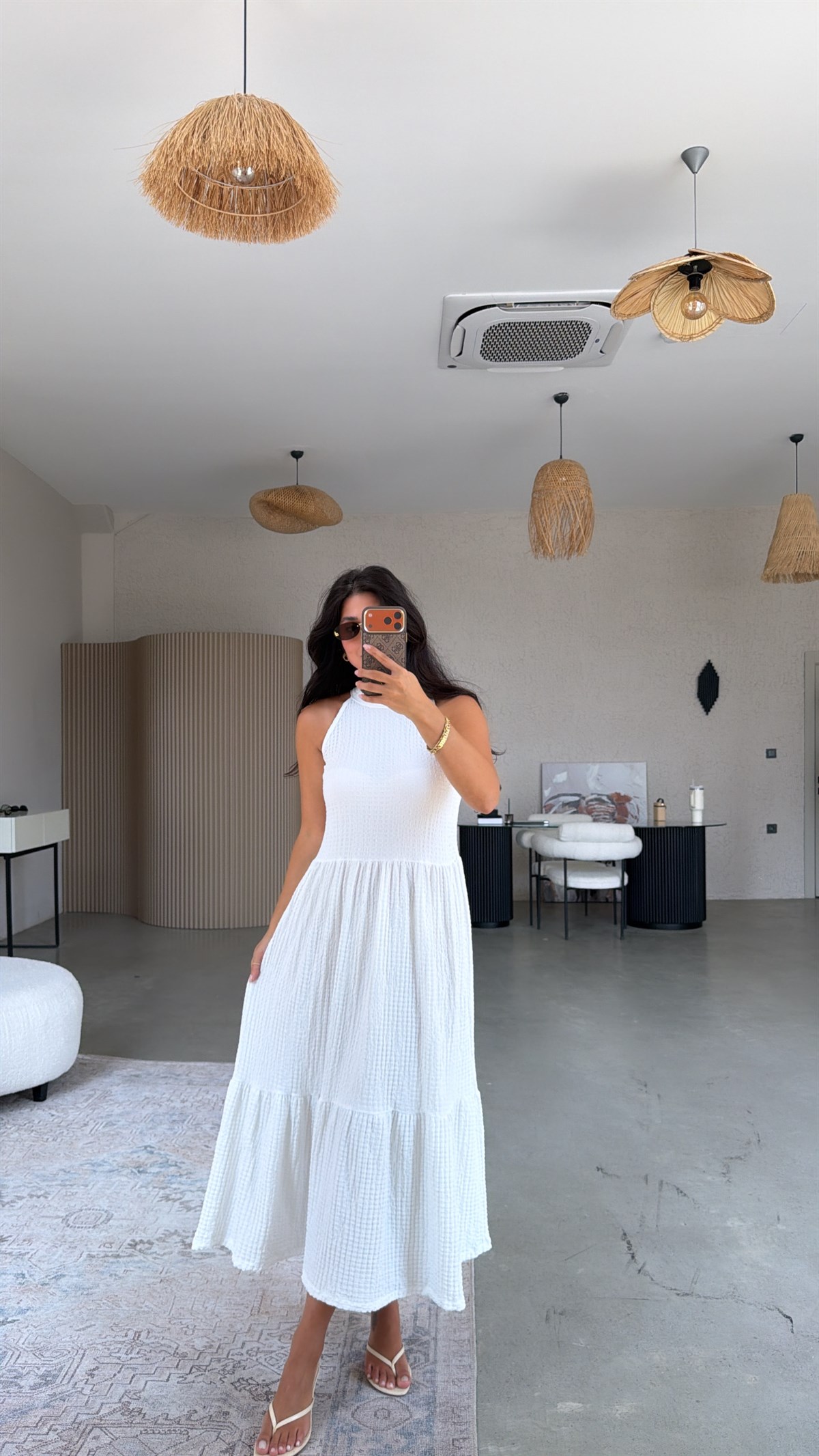 Beyaz Bubble Halter Yaka Elbise