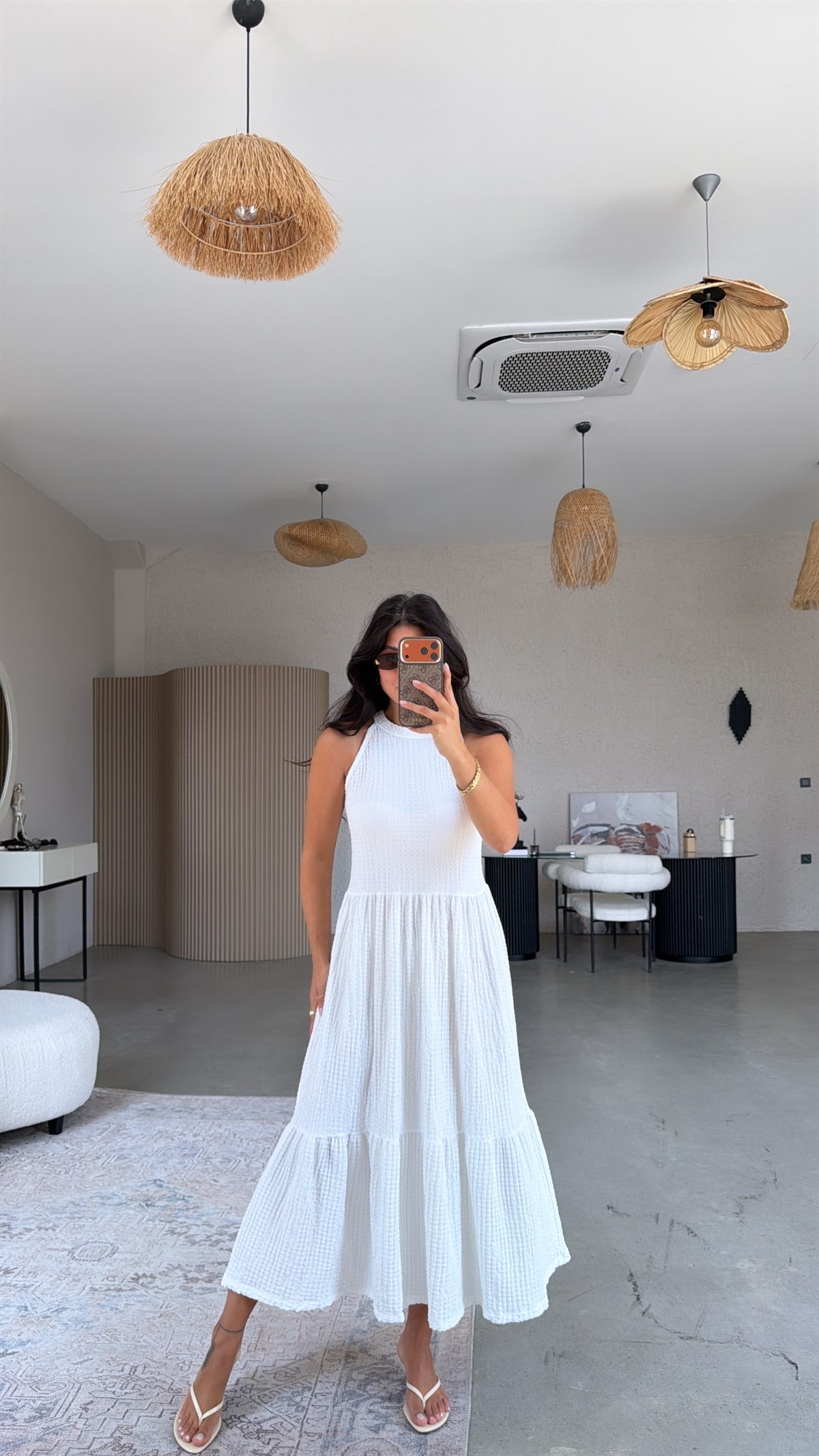Beyaz Bubble Halter Yaka Elbise