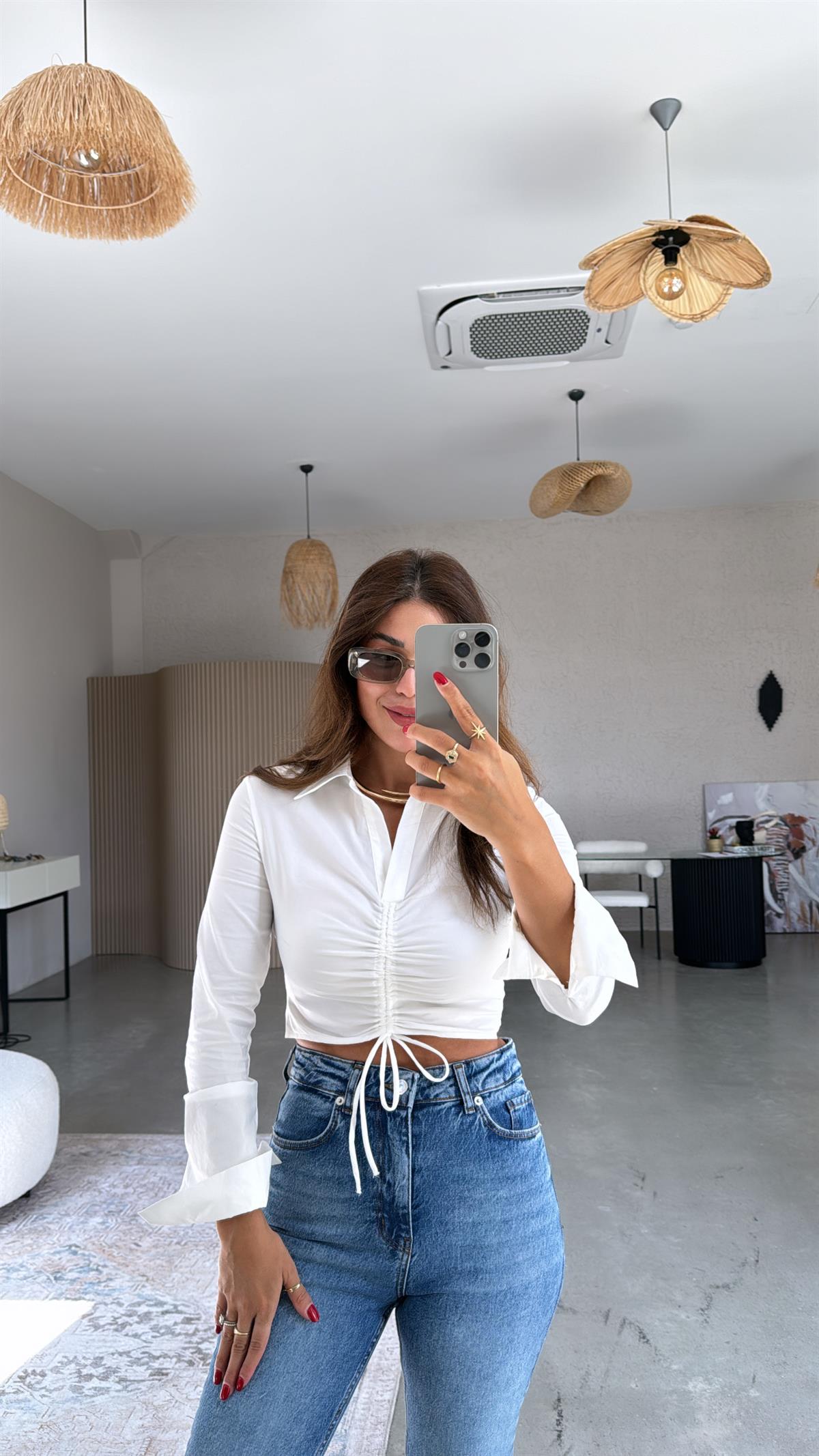 Beyaz Büzgülü Brshk Gömlek