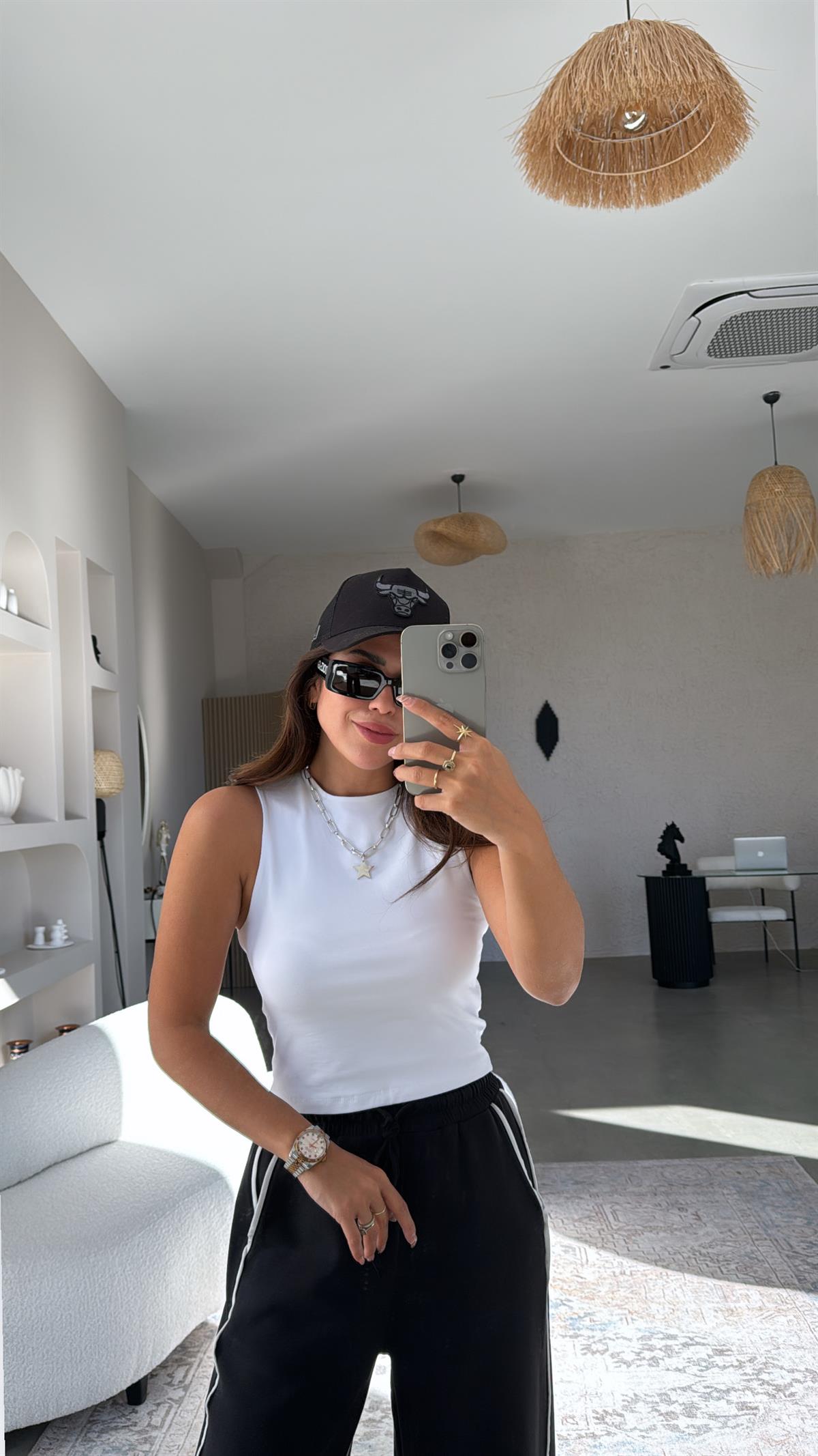 Beyaz Çift Katlı Bisiklet Yaka Atlet