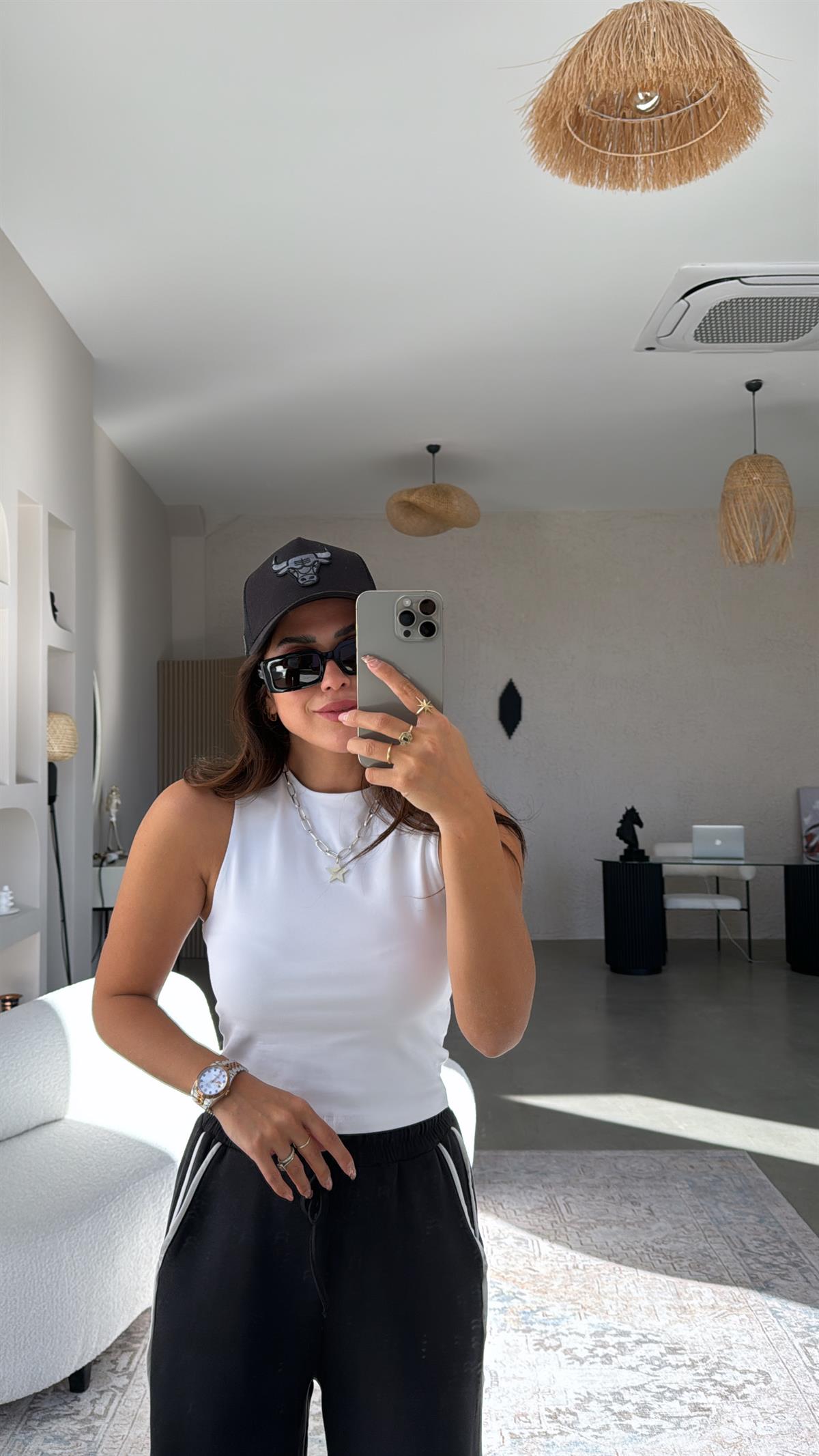 Beyaz Çift Katlı Bisiklet Yaka Atlet