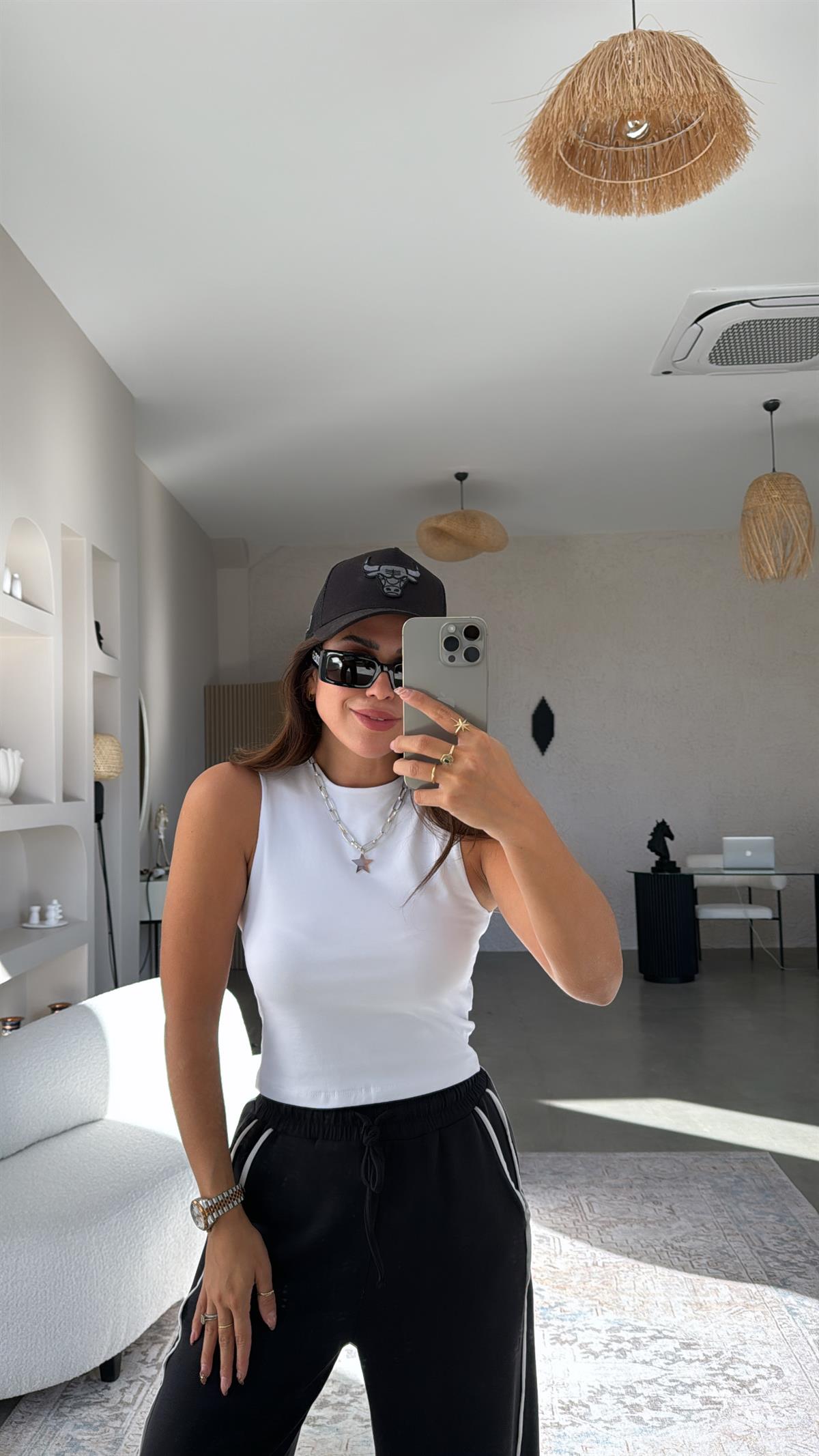 Beyaz Çift Katlı Bisiklet Yaka Atlet