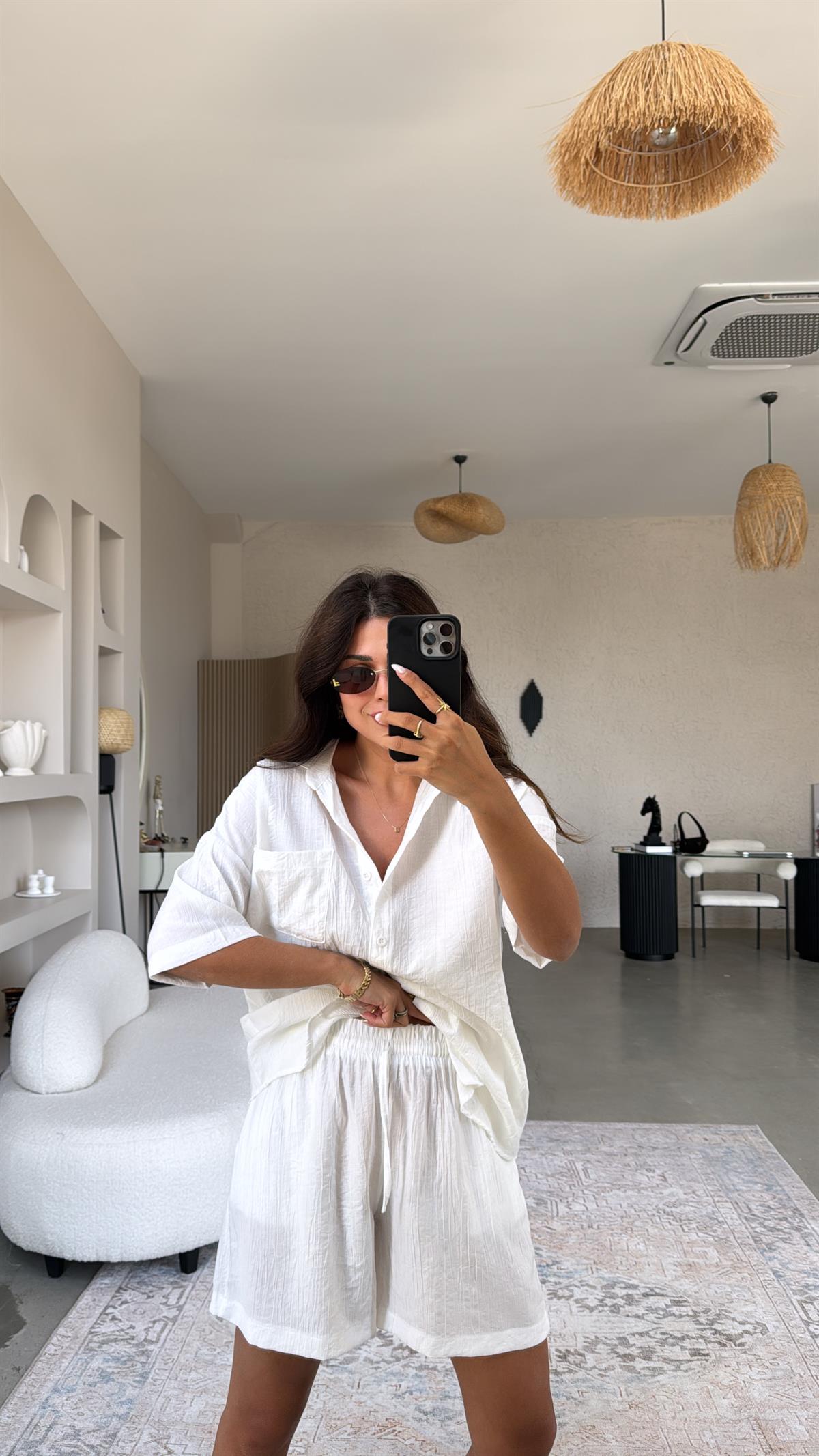 Beyaz Çilek Kumaş Şort Gömlek Takım