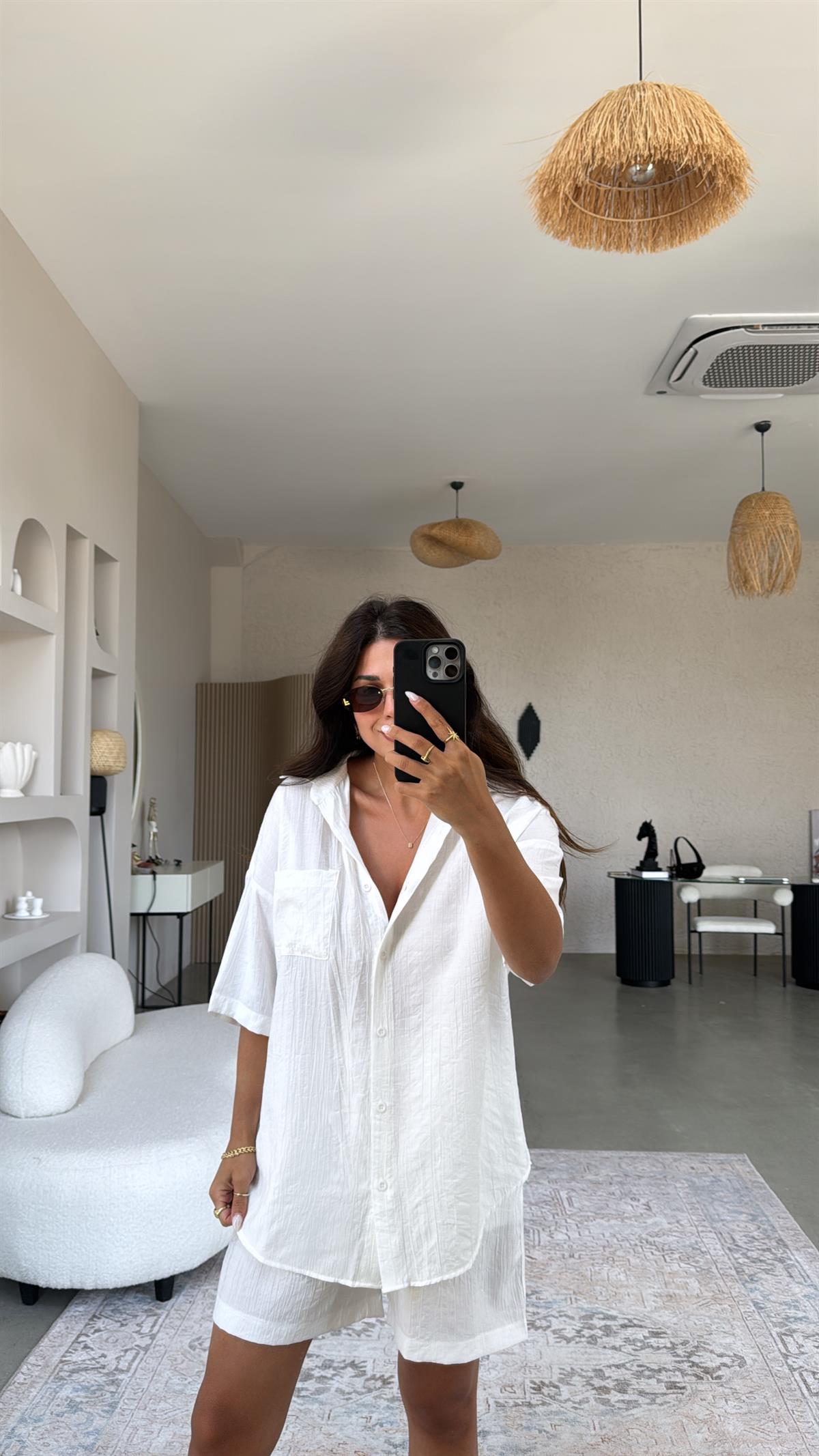 Beyaz Çilek Kumaş Şort Gömlek Takım