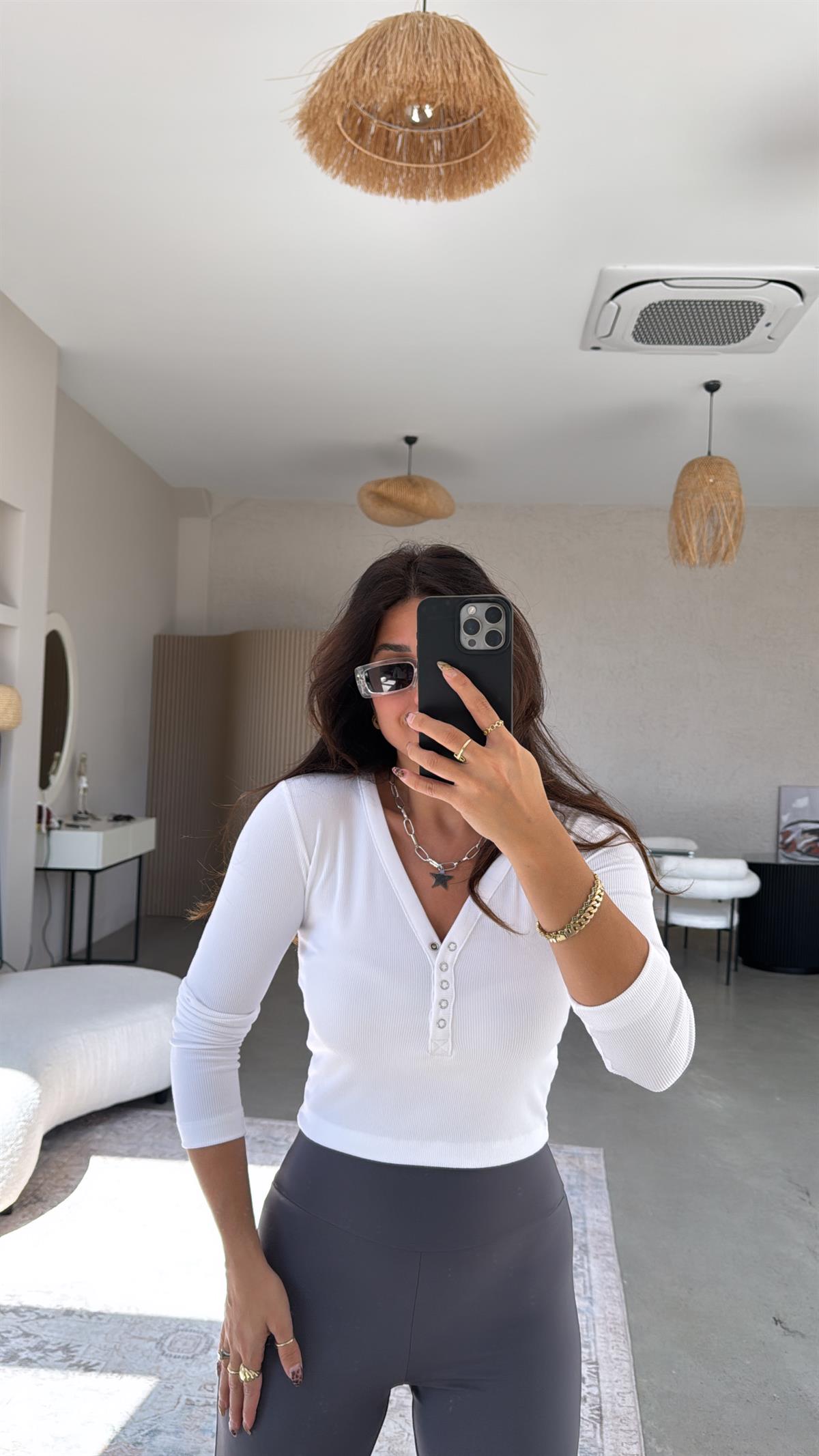 Beyaz Çıtçıtlı Ribana Bluz