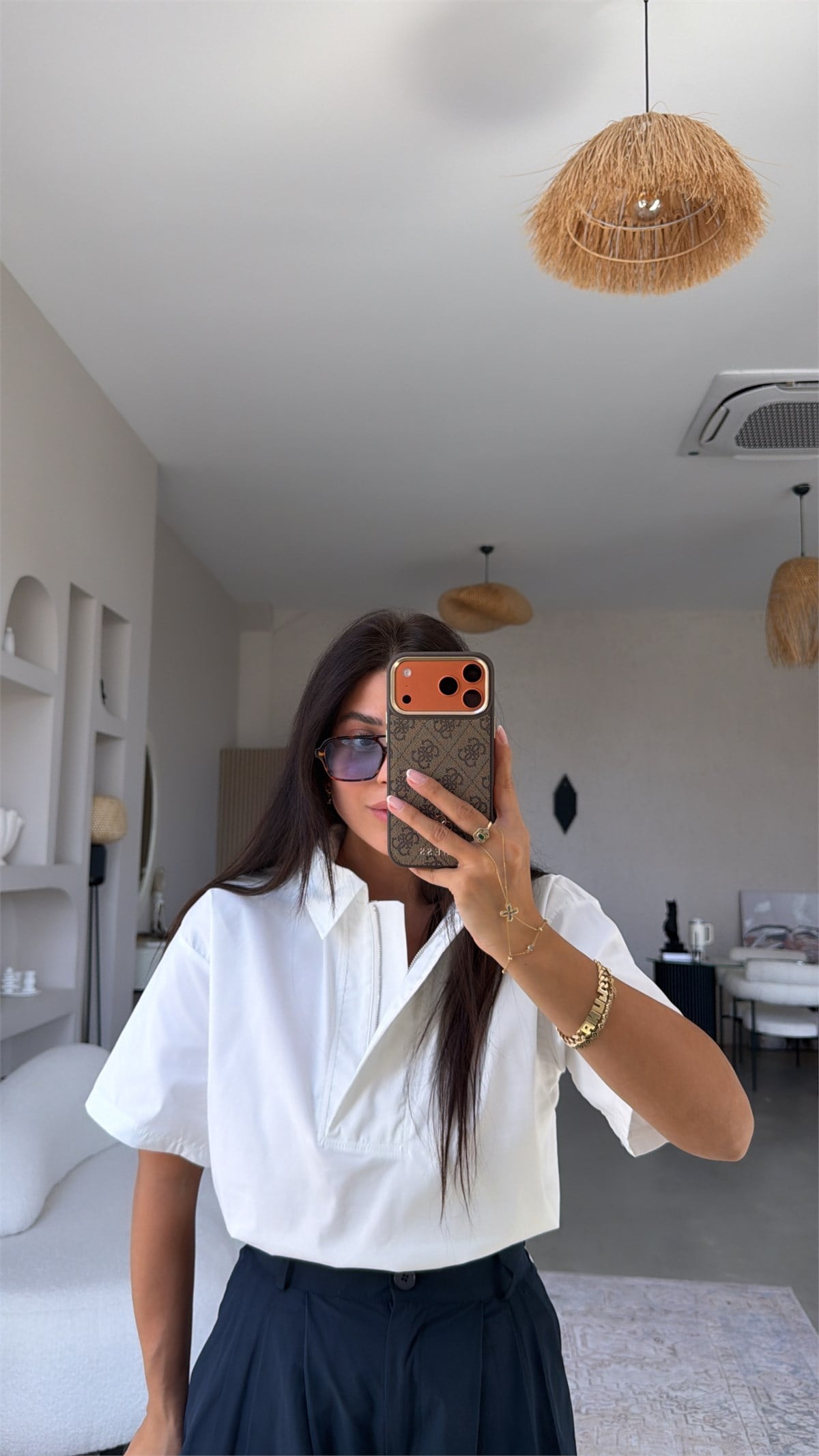 Beyaz Crop Fermuarlı Yakalı Gömlek Bluz
