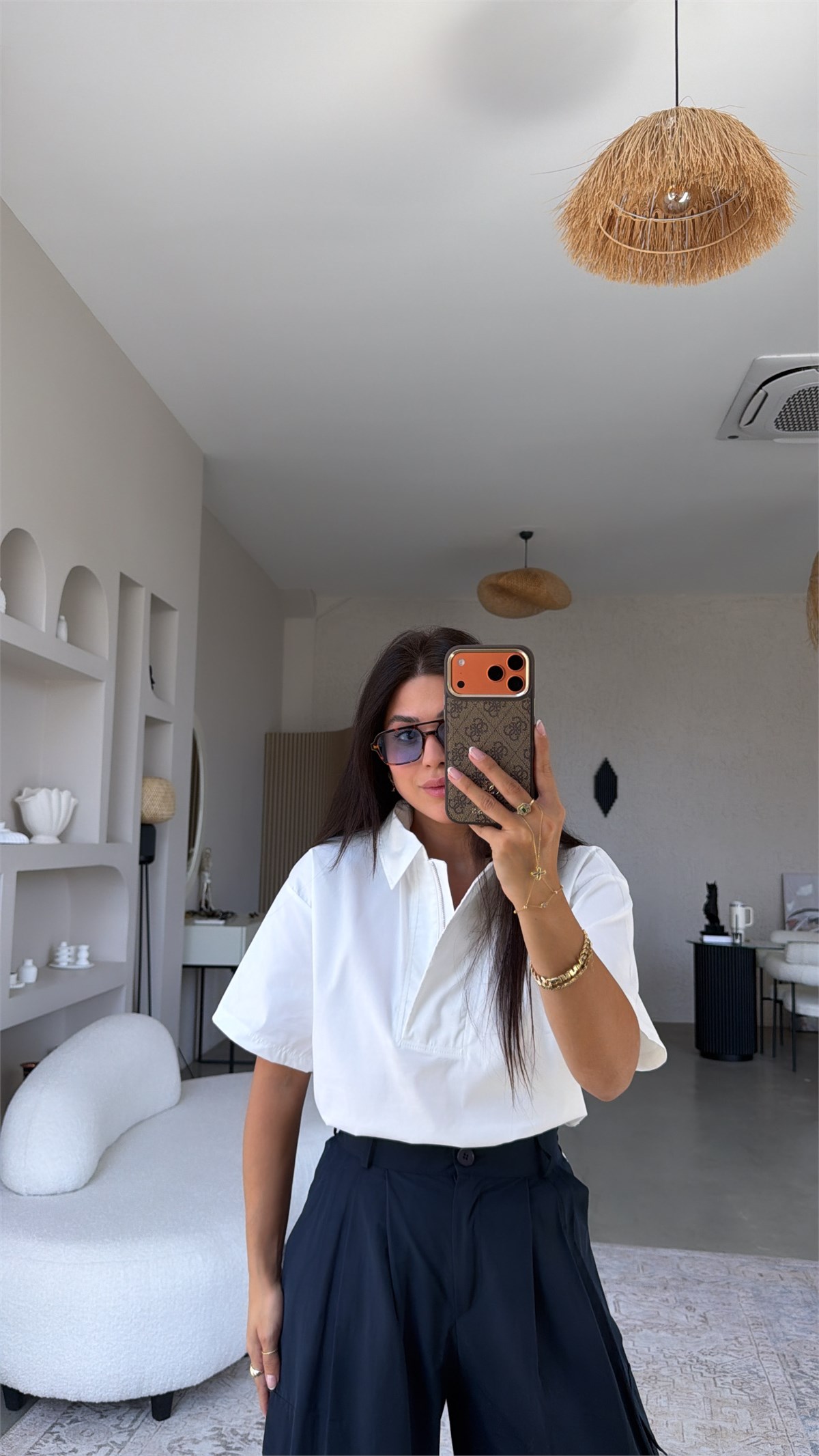Beyaz Crop Fermuarlı Yakalı Gömlek Bluz