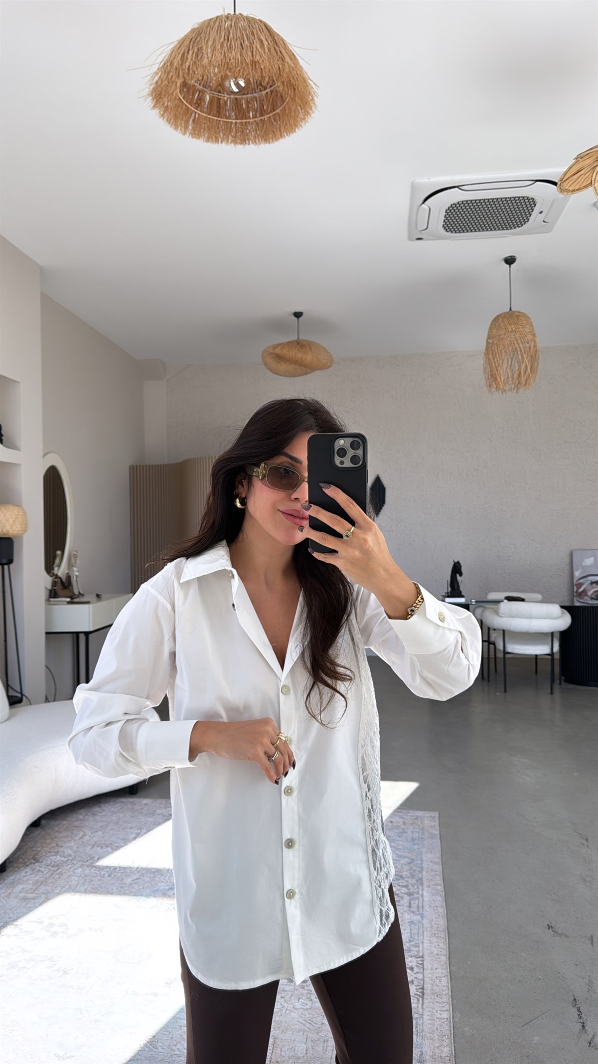 Beyaz Dantel Detaylı Poplin Premium Gömlek