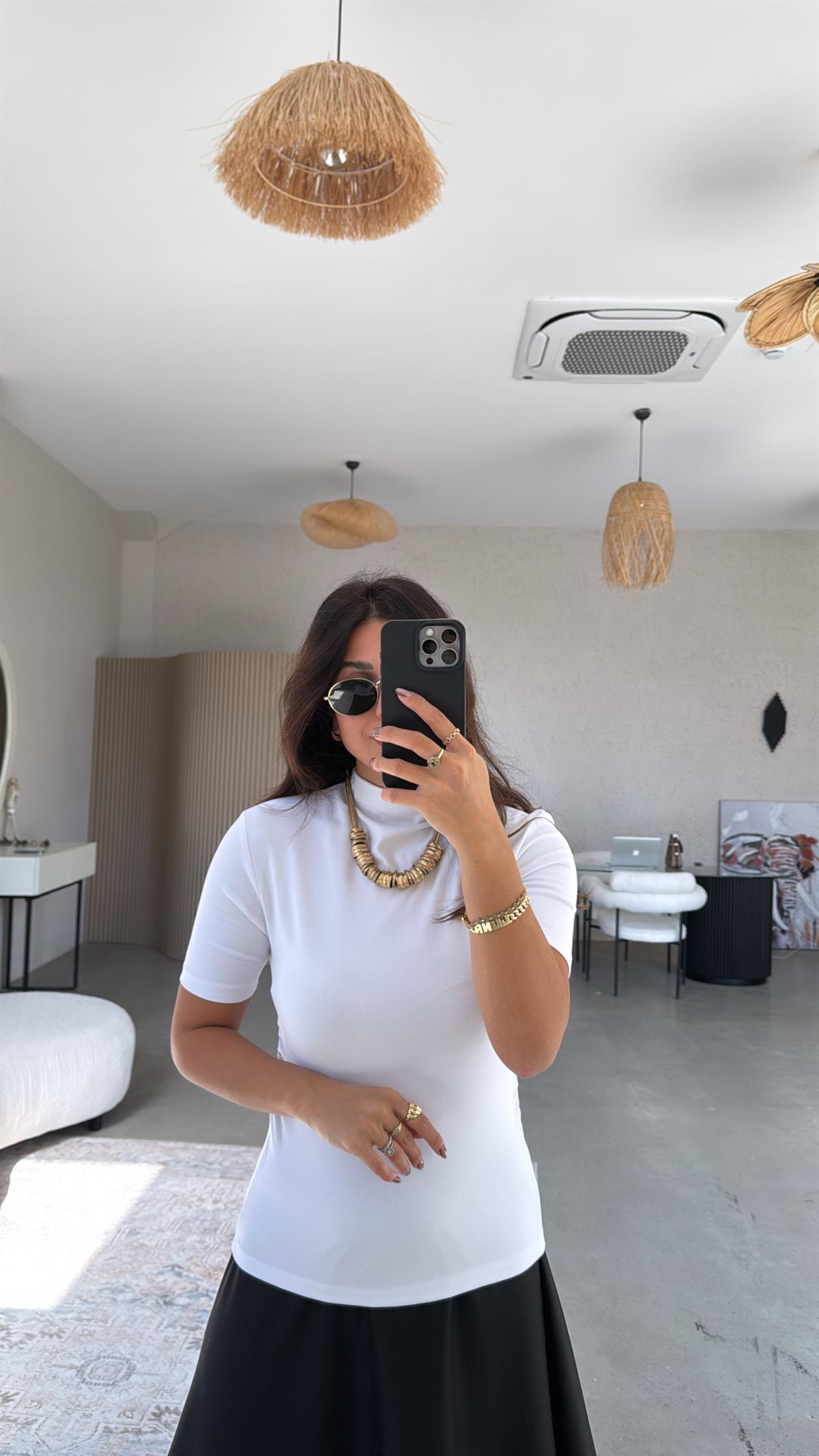 Beyaz Dik Yaka Büzgü Detay Modal Basic