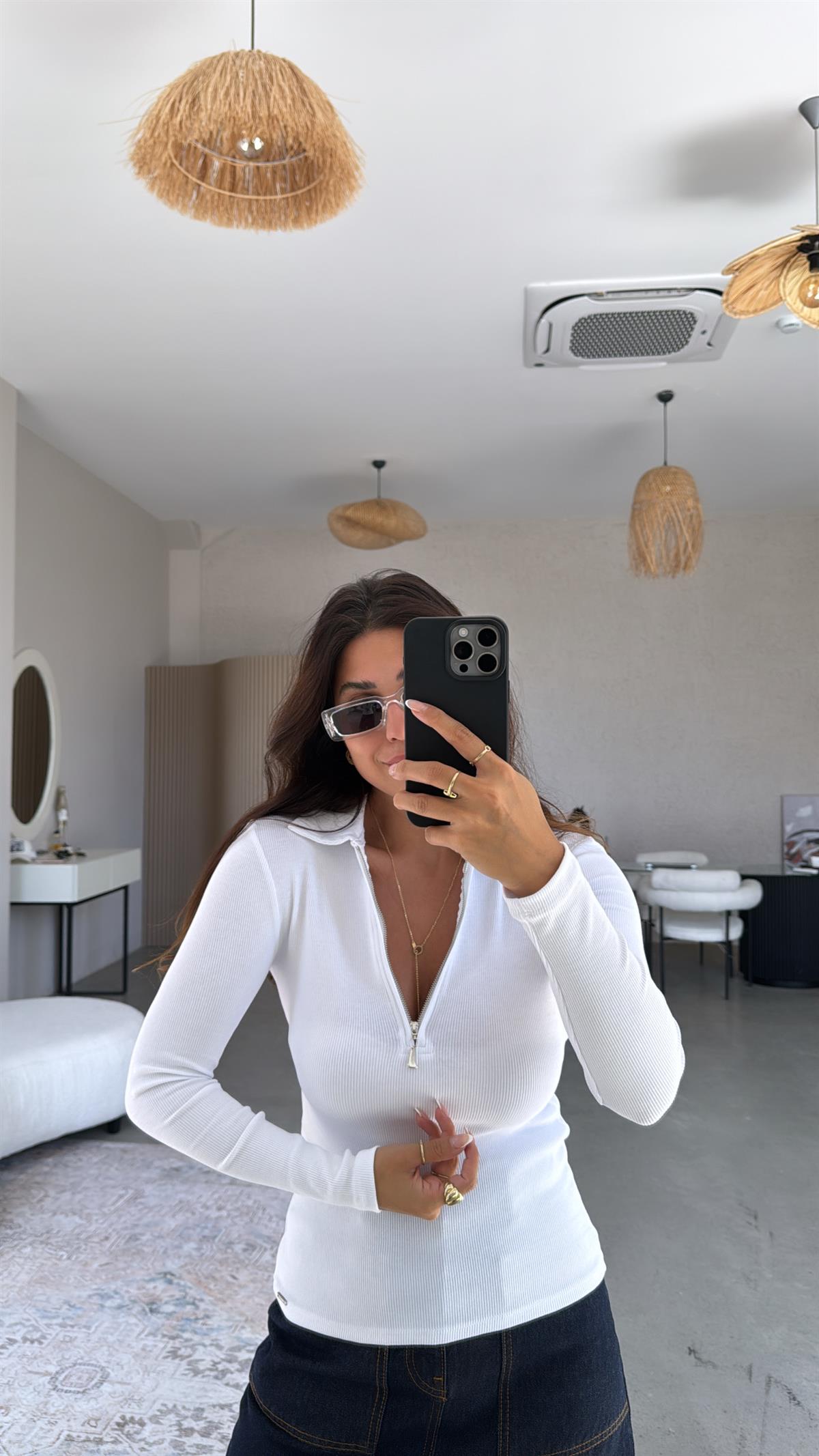 Beyaz Fermuarlı Uzun Kol Basic