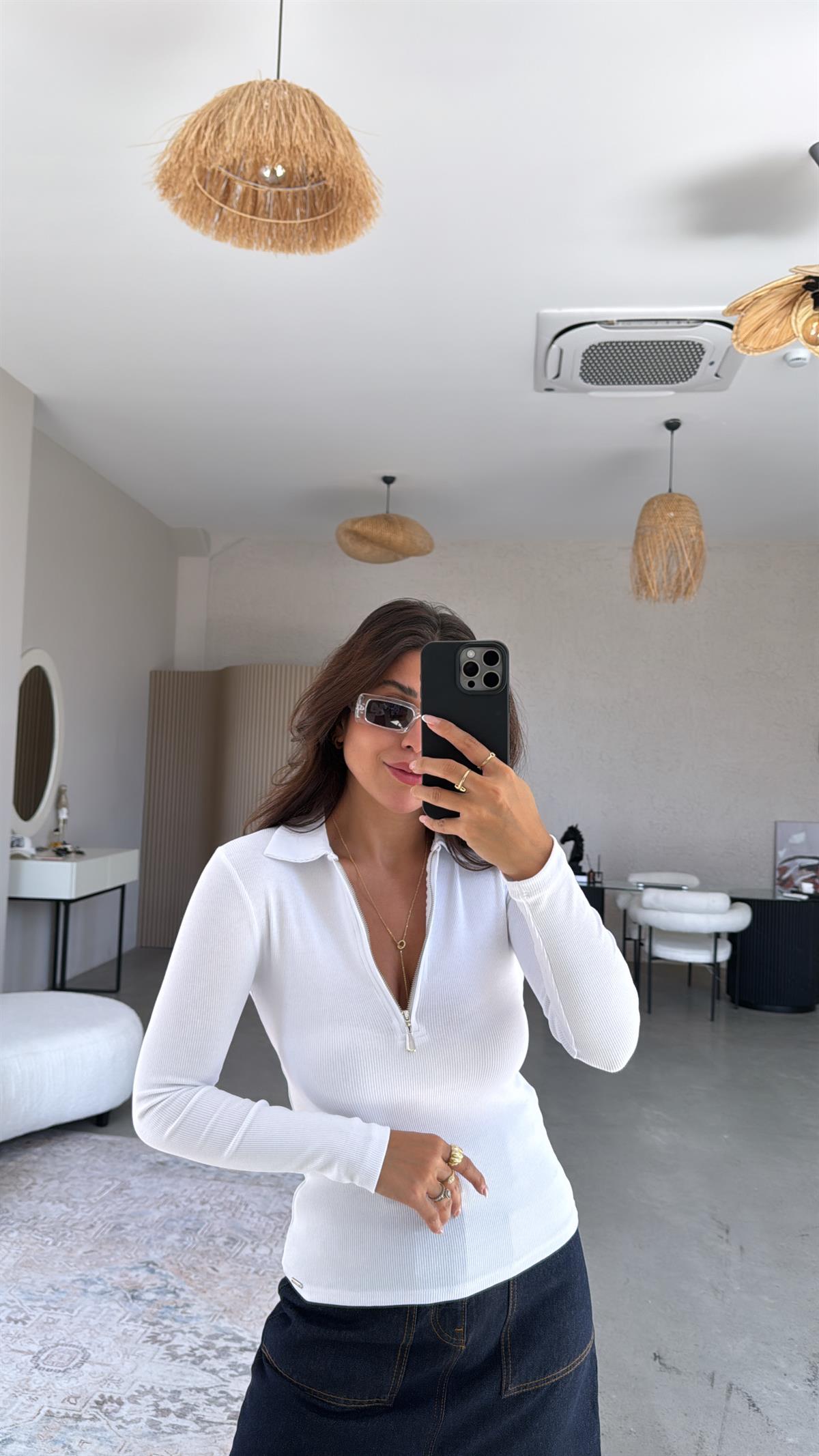 Beyaz Fermuarlı Uzun Kol Basic